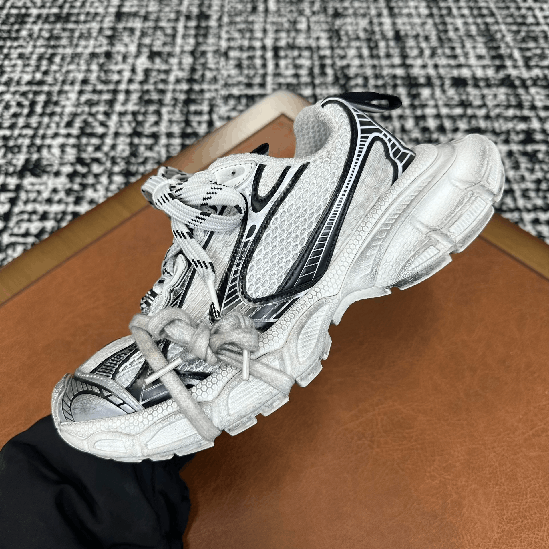 Balenciaga Balenciaga Leather White Lowtop Sneakers it_36 Women Size US 6 / IT 36 - 5 Thumbnail