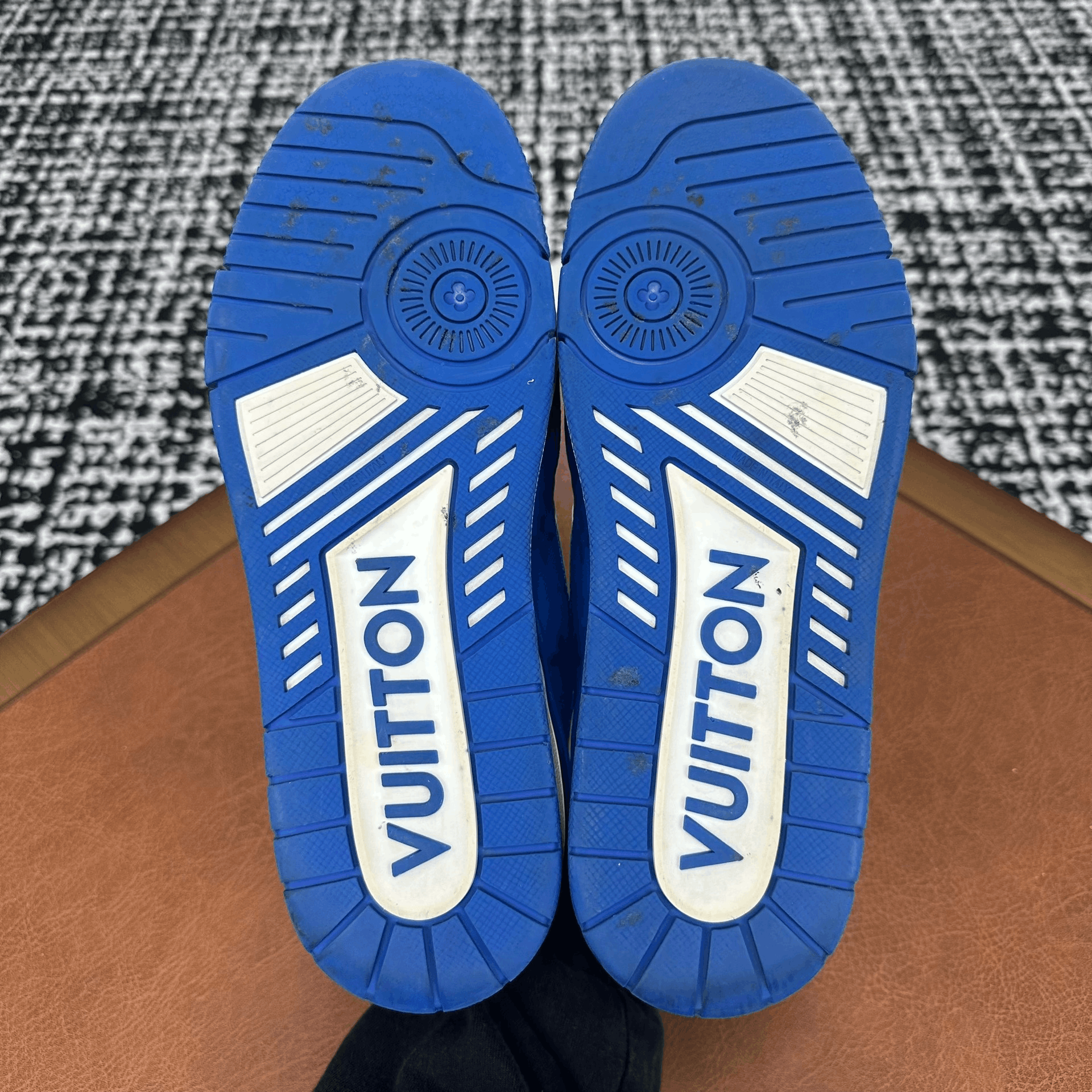 Louis Vuitton Louis Vuitton Training Blue Lowtop Sneakers 8 Men Size US 8 / EU 41 - 9 Thumbnail