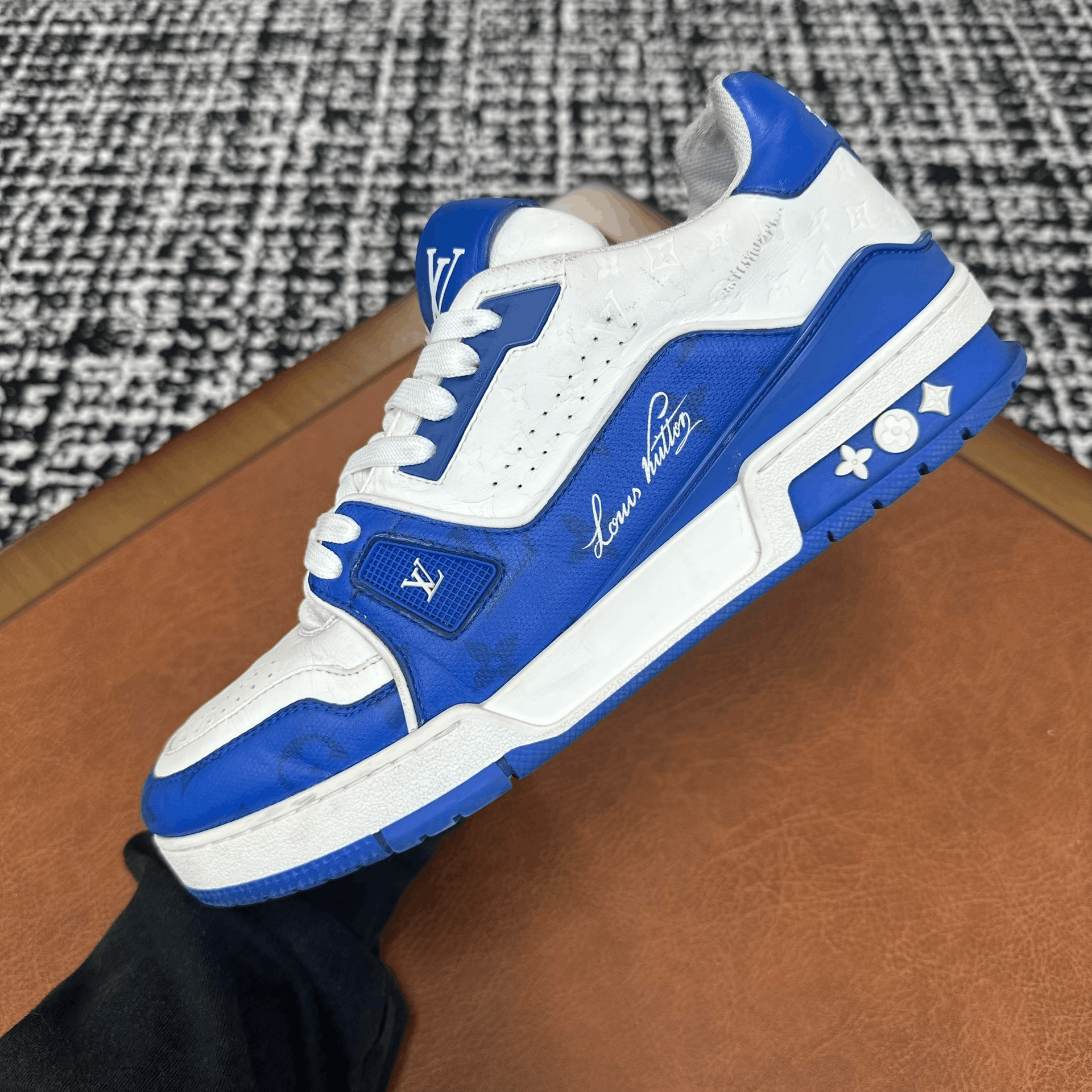 Louis Vuitton Louis Vuitton Training Blue Lowtop Sneakers 8 Men Size US 8 / EU 41 - 8 Thumbnail