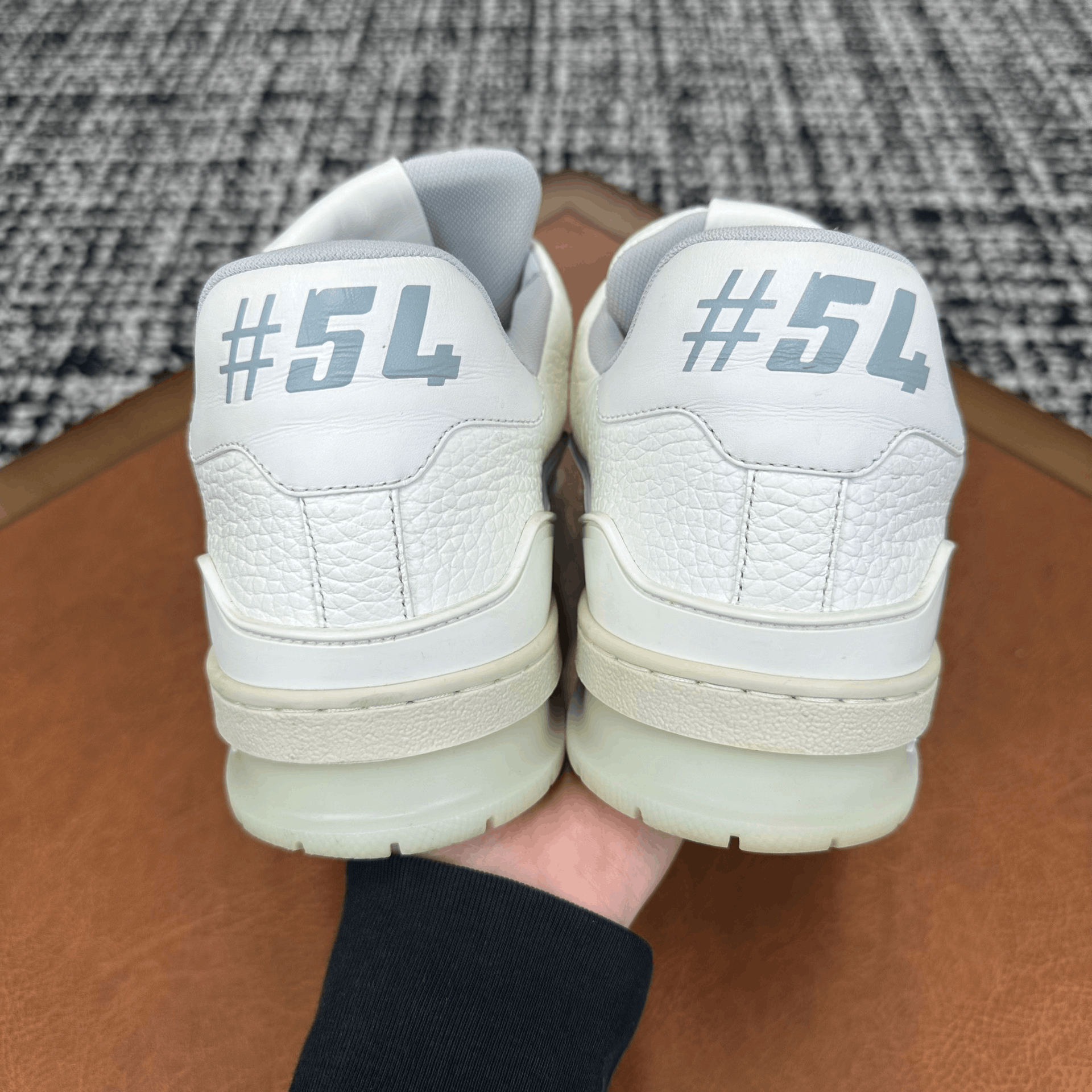 Louis Vuitton Louis Vuitton Training White Lowtop Sneakers 8 Men Size US 8 / EU 41 - 3 Thumbnail