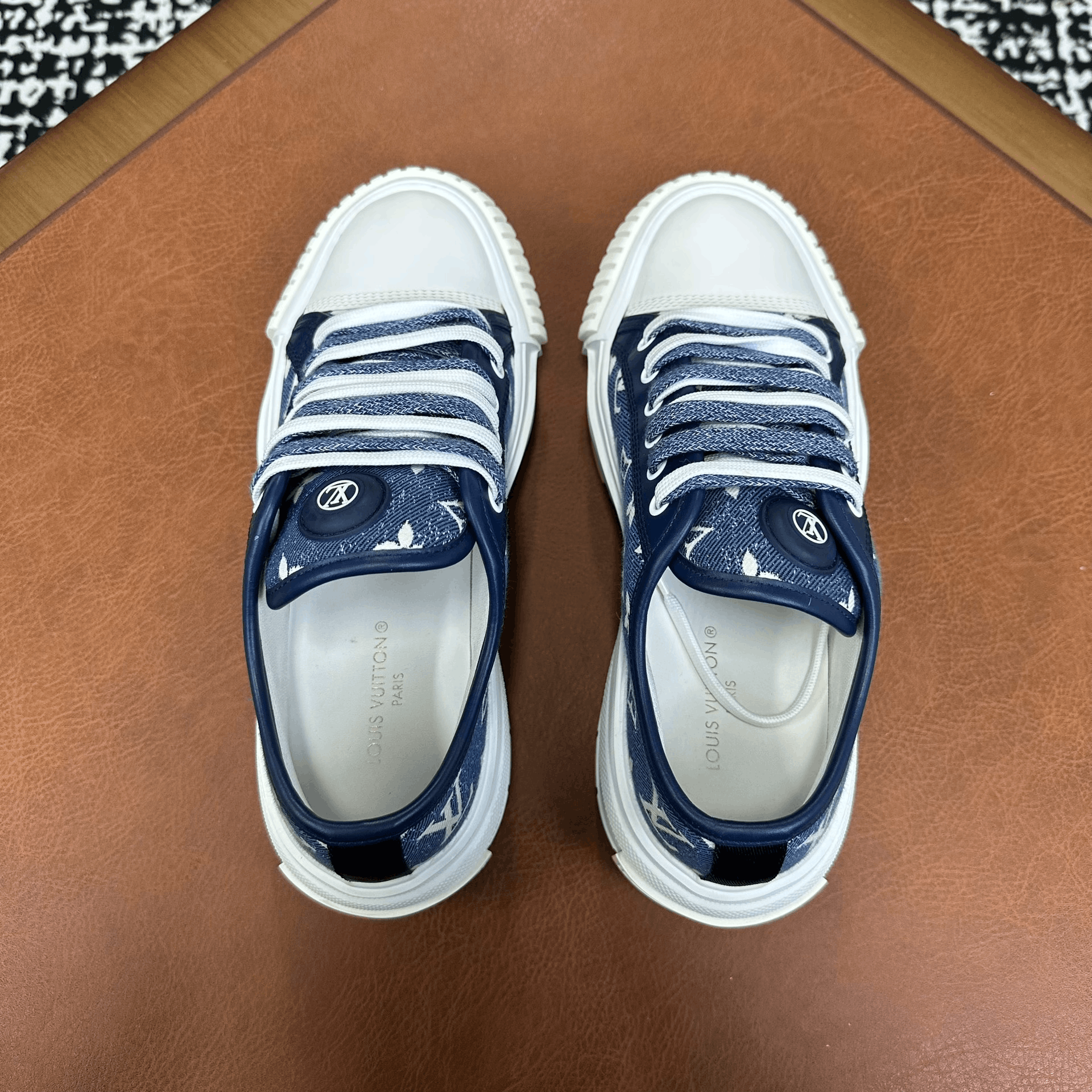 Louis Vuitton Louis Vuitton Blue Lowtop Sneakers it_38 Women Size US 8 / IT 38 - 3 Thumbnail