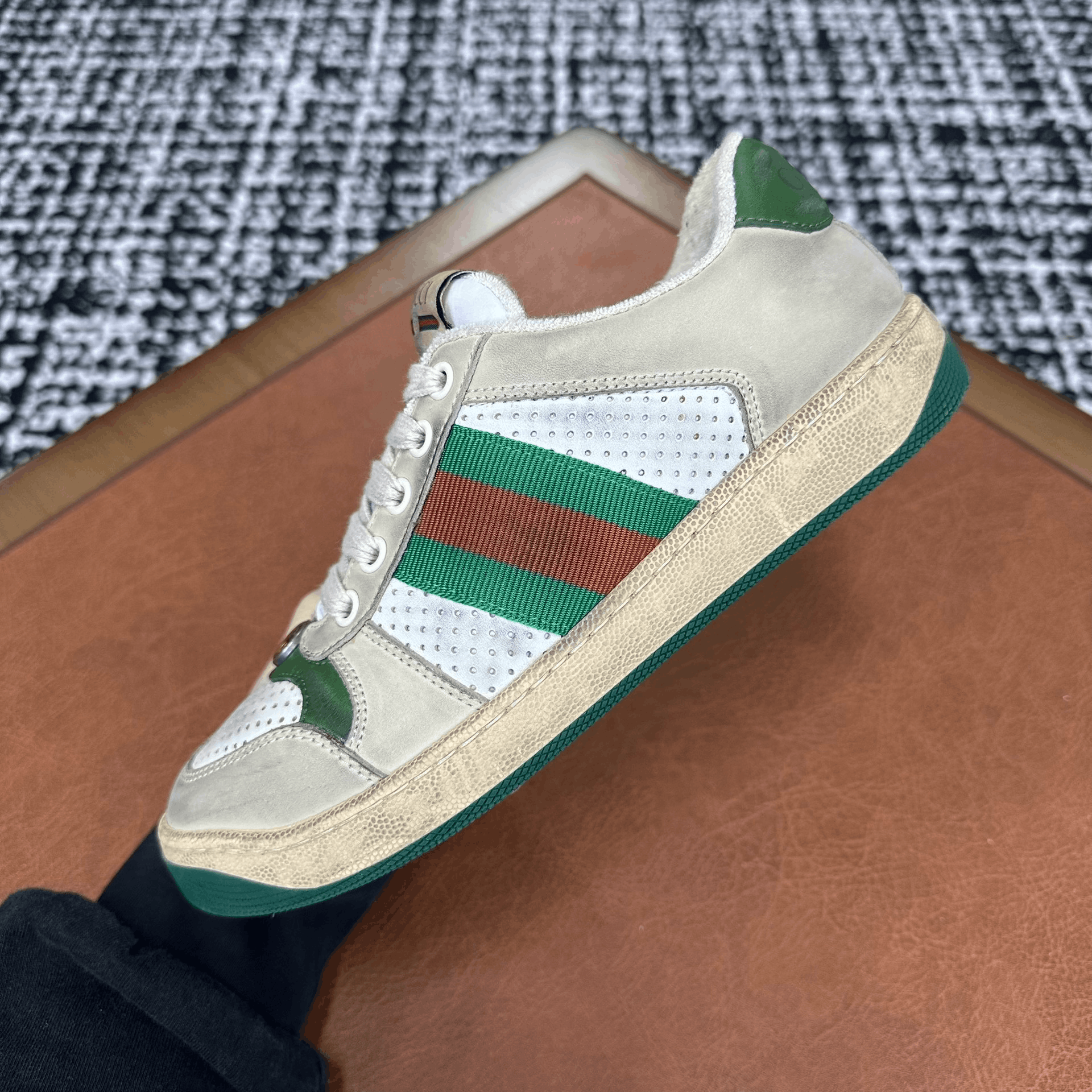 Gucci Gucci Green Lowtop Sneakers it_35 Women Size US 5 / IT 35 - 5 Thumbnail