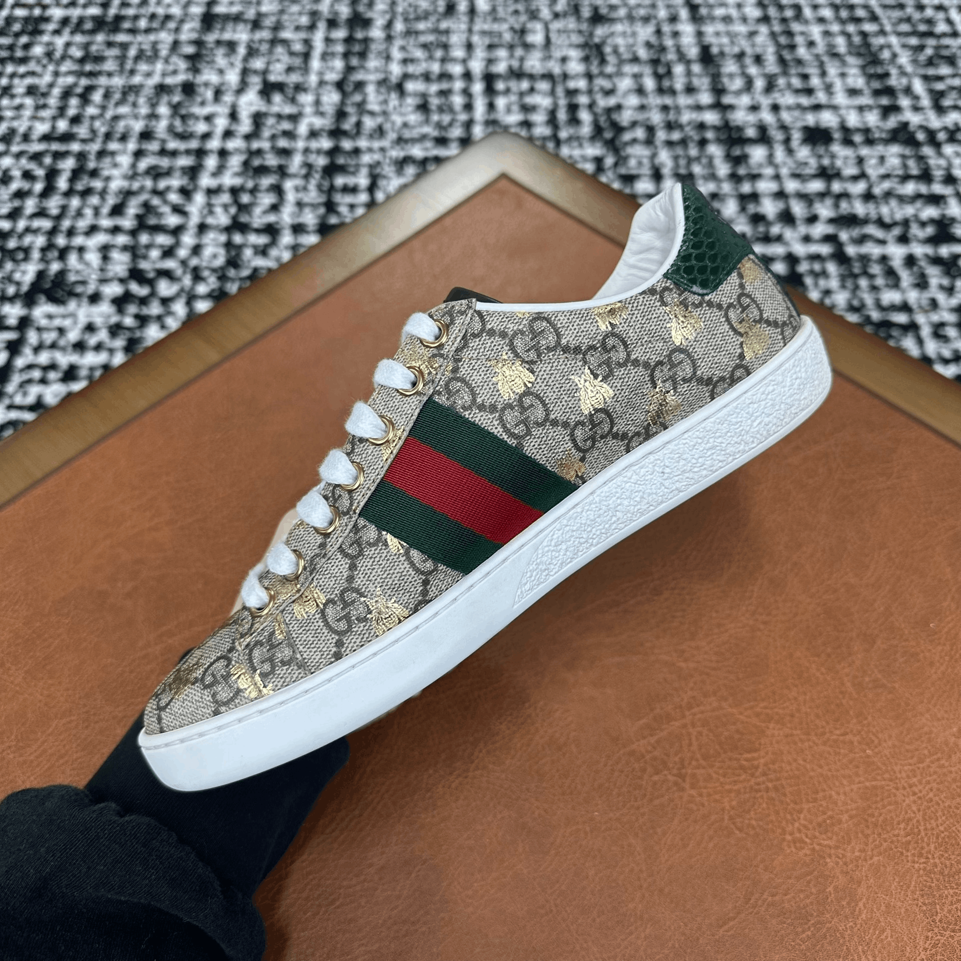 Gucci Gucci Gold Lowtop Sneakers it_36 Women Size US 6 / IT 36 - 7 Thumbnail