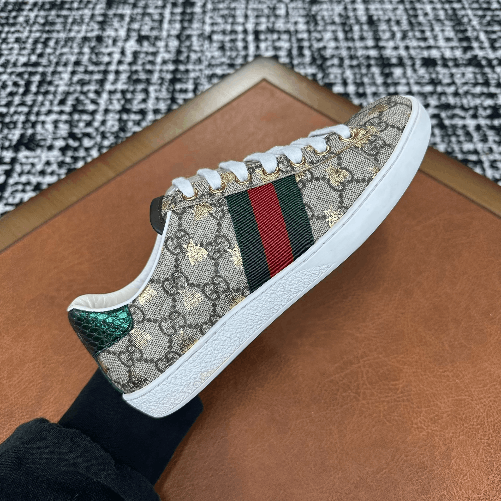 Gucci Gucci Gold Lowtop Sneakers it_36 Women Size US 6 / IT 36 - 8 Thumbnail