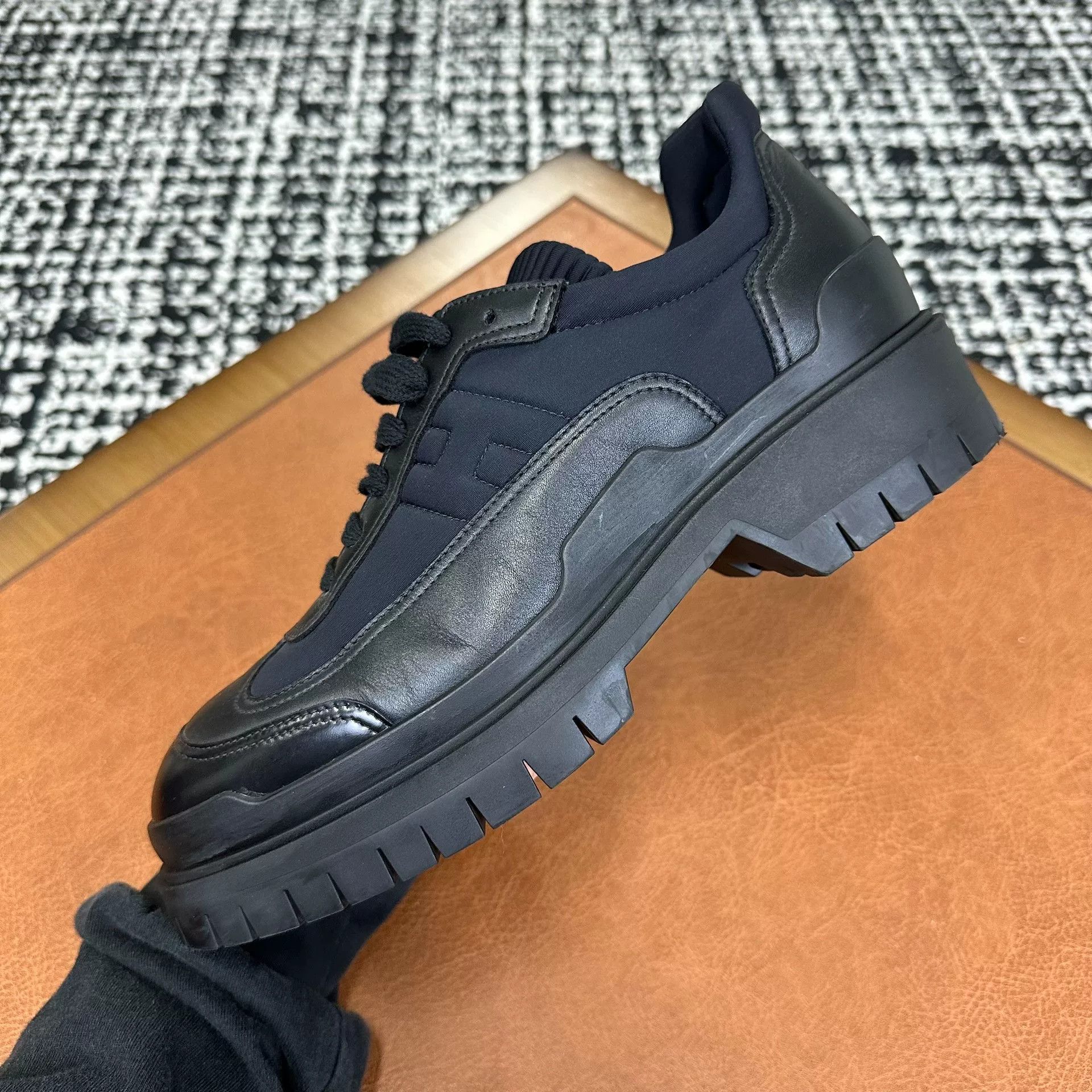Hermes Hermes Casual Black Lowtop Sneakers 6 Men Size US 6 / EU 39 - 5 Thumbnail