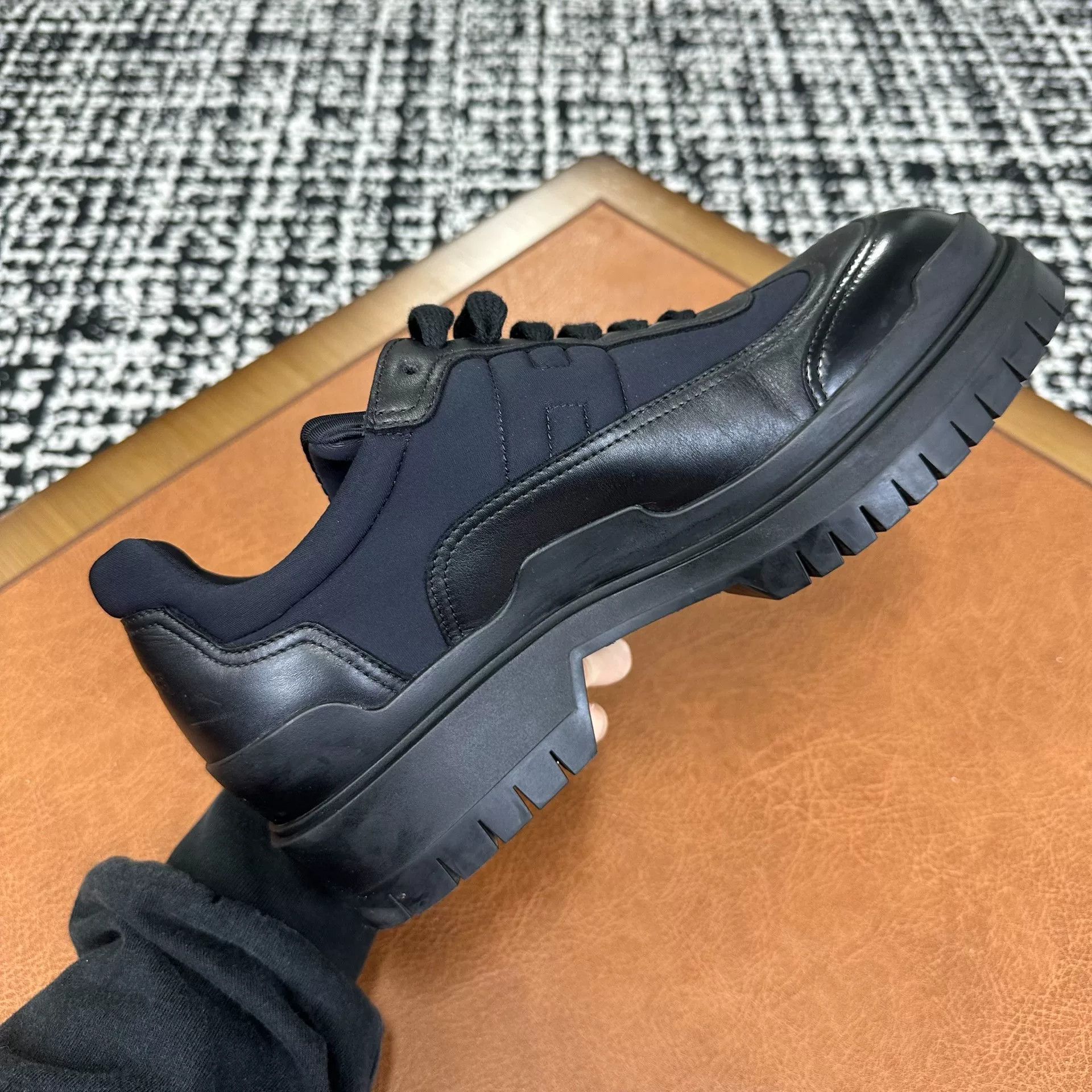 Hermes Hermes Casual Black Lowtop Sneakers 6 Men Size US 6 / EU 39 - 6 Thumbnail