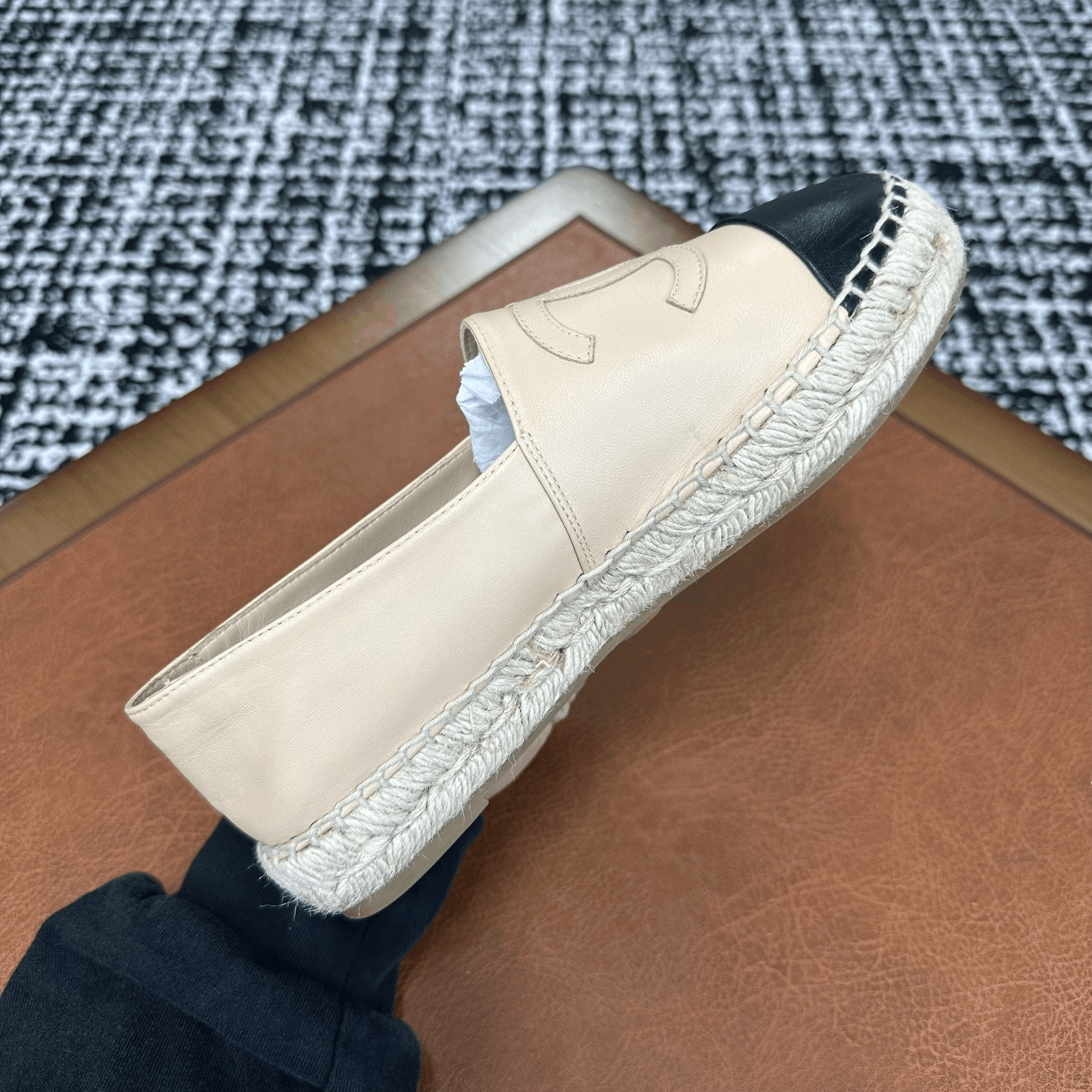 Chanel Chanel Casual Beige Lowtop Sneakers it_37 Women Size US 7 / IT 37 - 5 Thumbnail