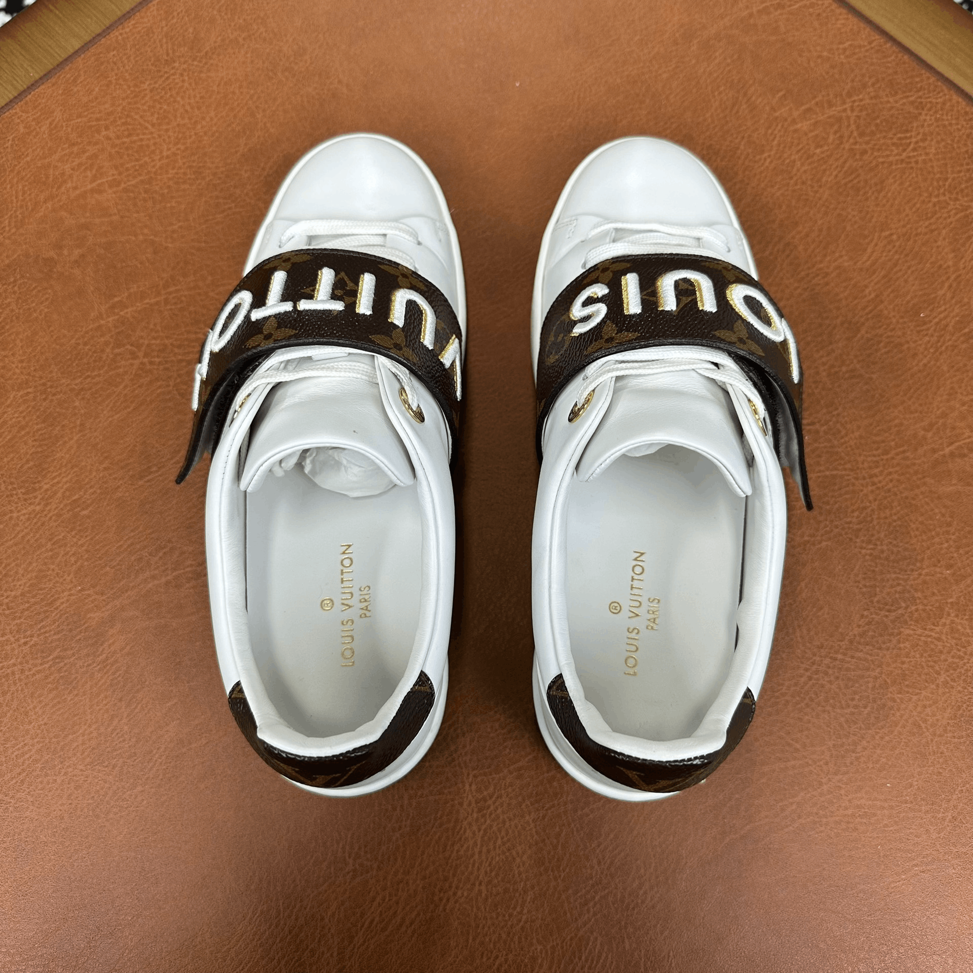 Louis Vuitton Louis Vuitton White Lowtop Sneakers it_36 Women Size US 6 / IT 36 - 3 Thumbnail