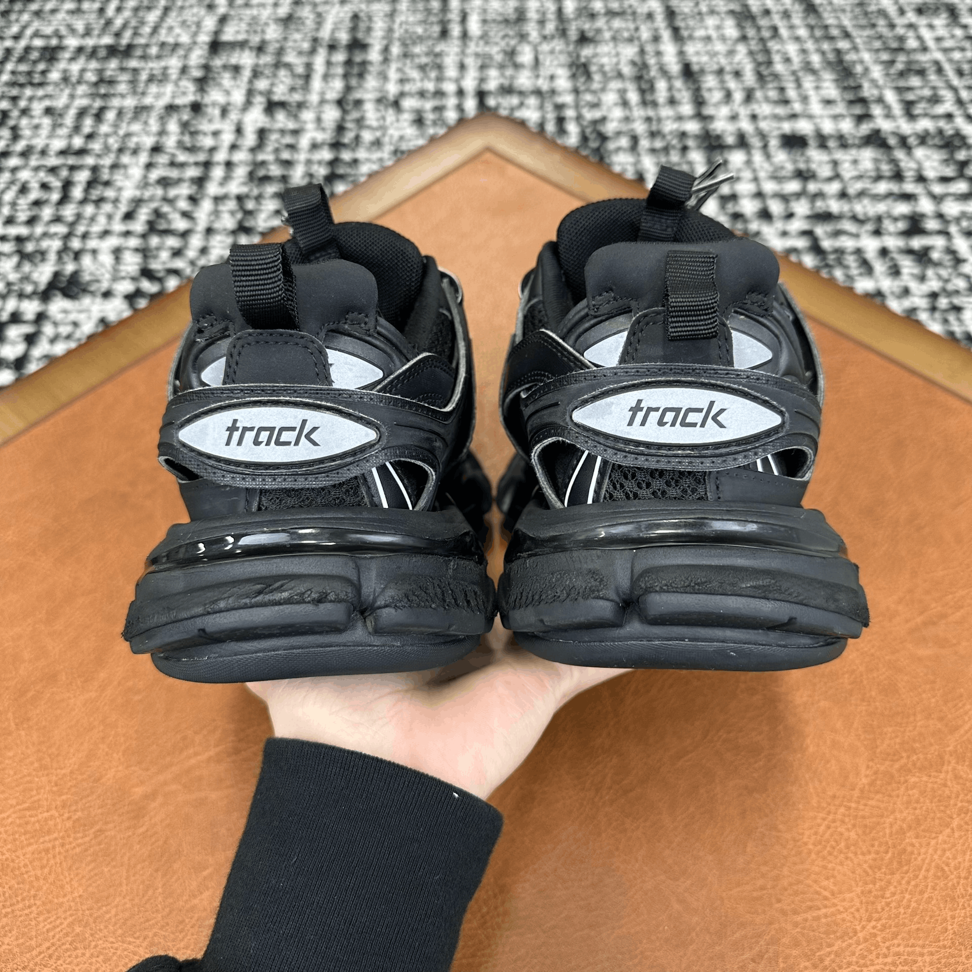 Balenciaga Balenciaga Black Lowtop Sneakers it_36 Women Size US 6 / IT 36 - 3 Thumbnail