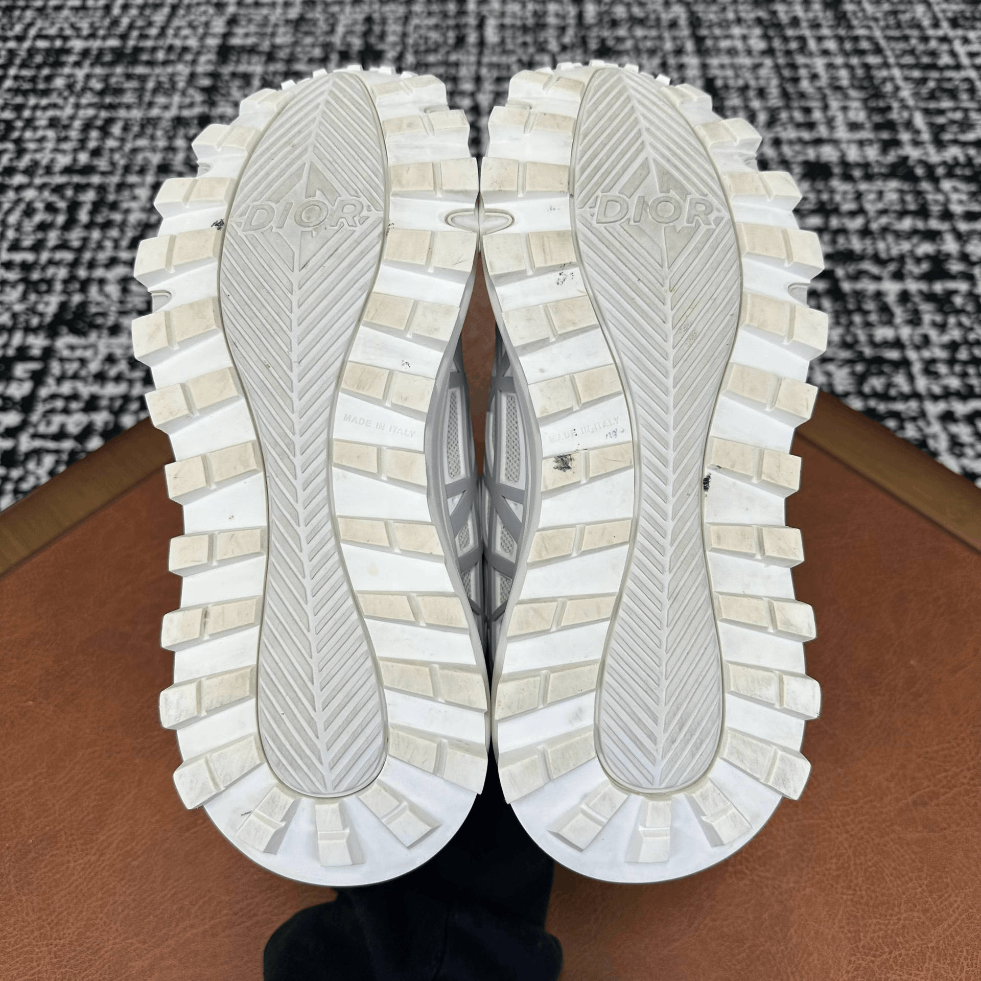 Dior Dior Mesh Plaid White Lowtop Sneakers it_39 Women Size US 9 / IT 39 - 7 Thumbnail