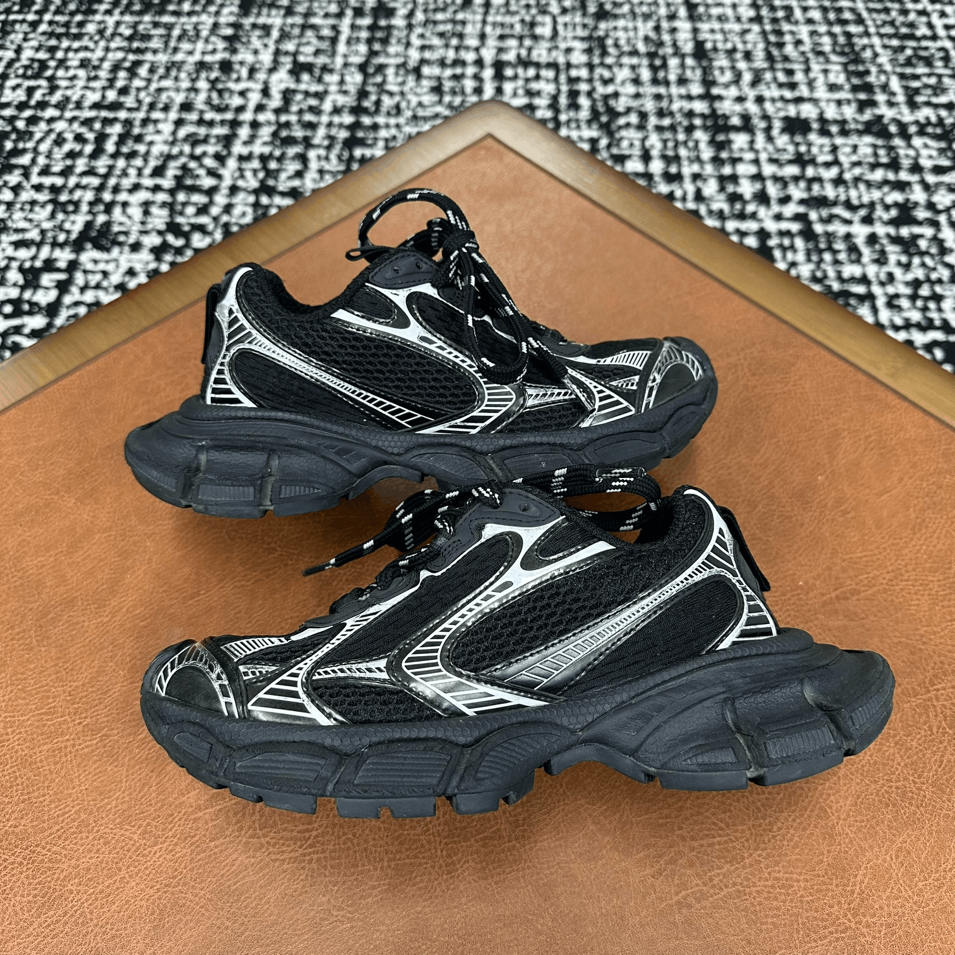 Balenciaga Balenciaga Mesh Black Lowtop Sneakers it_35 Women Size US 5 / IT 35 - 5 Thumbnail