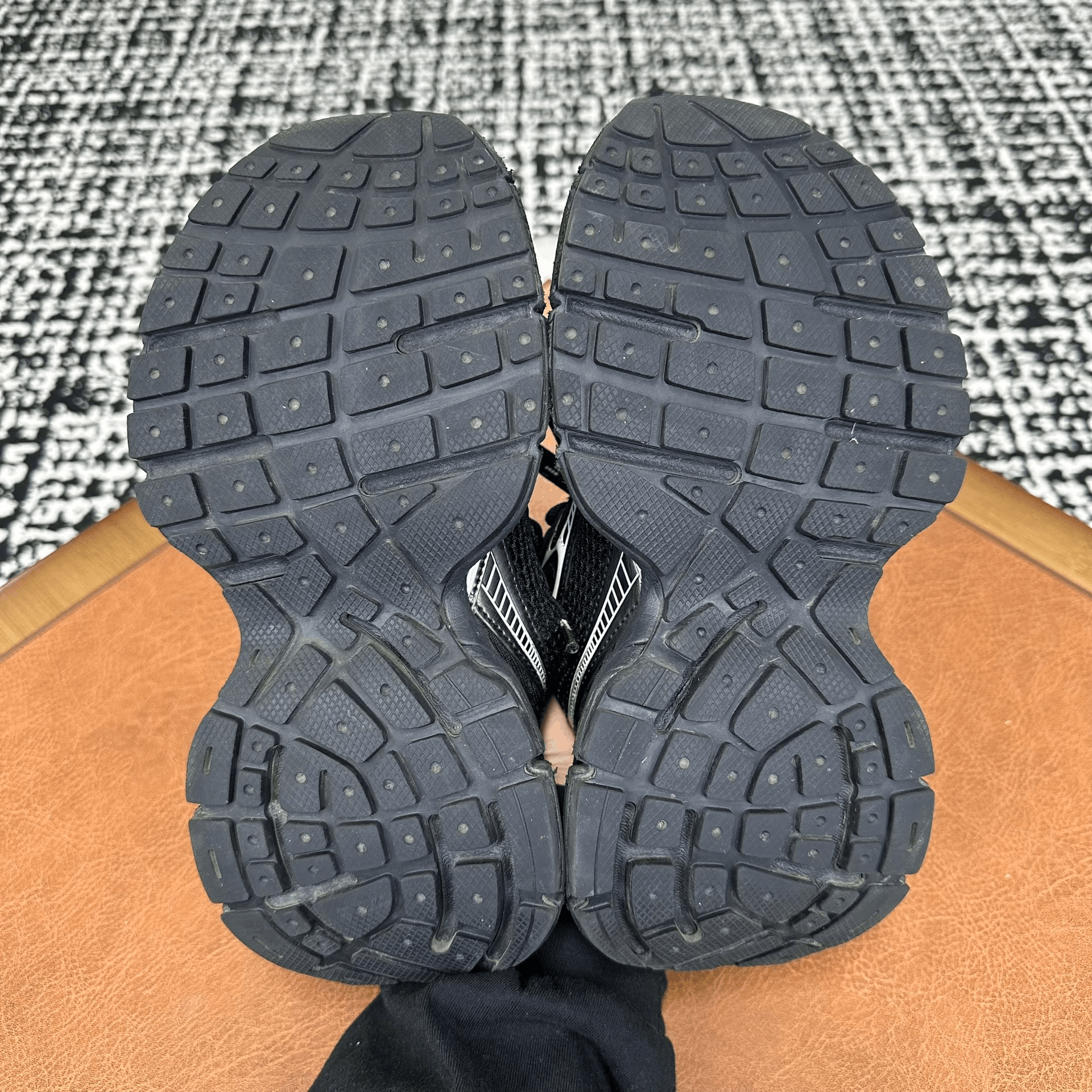 Balenciaga Balenciaga Mesh Black Lowtop Sneakers it_35 Women Size US 5 / IT 35 - 7 Thumbnail