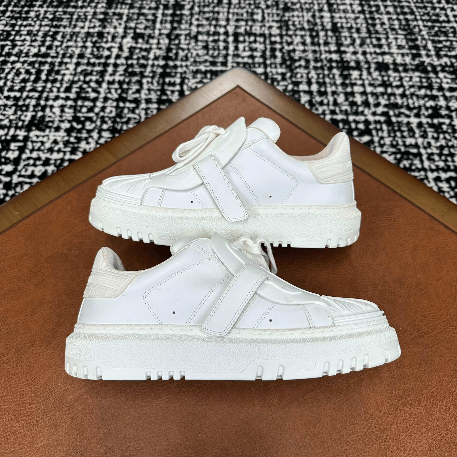 Dior Dior Leather White Lowtop Sneakers it_37 Women Size US 7 / IT 37 - 6 Thumbnail