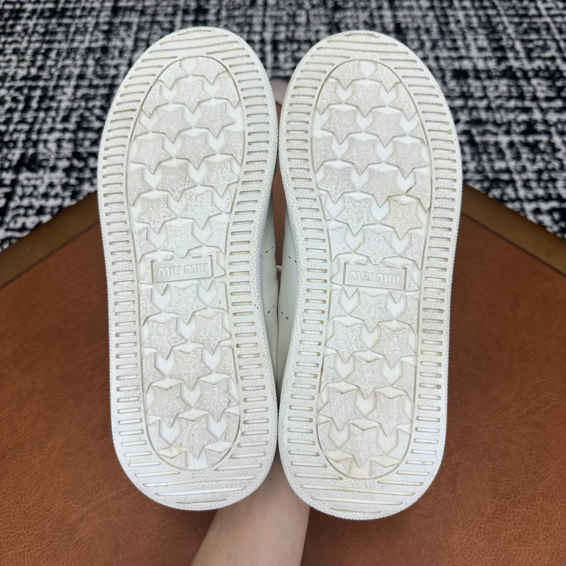 Miu Miu Miu Miu Leather White Lowtop Sneakers it_37 Women Size US 7 / IT 37 - 7 Thumbnail