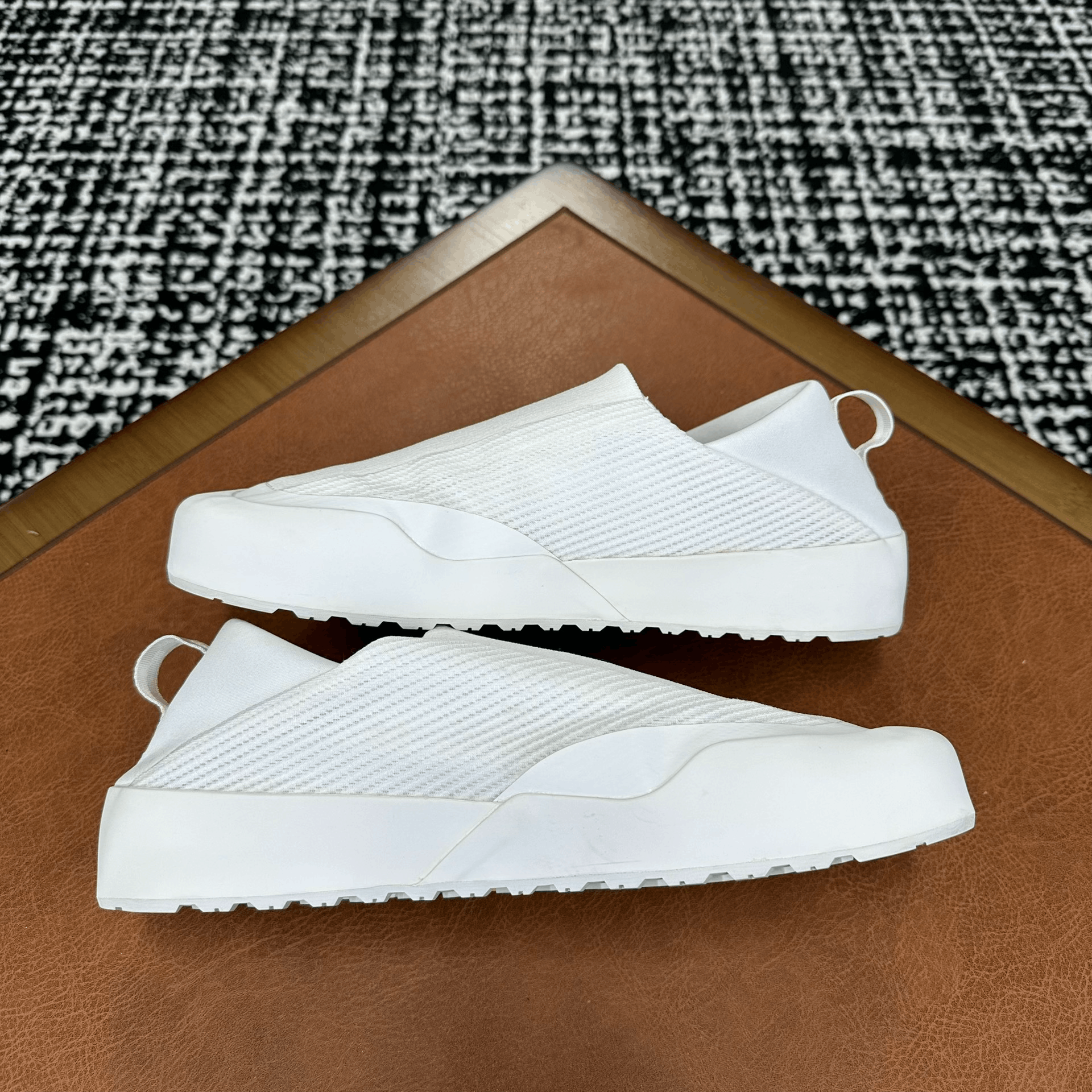 Arc'teryx Arc'teryx White Lowtop Sneakers 10 Men Size US 10 / EU 43 - 6 Thumbnail