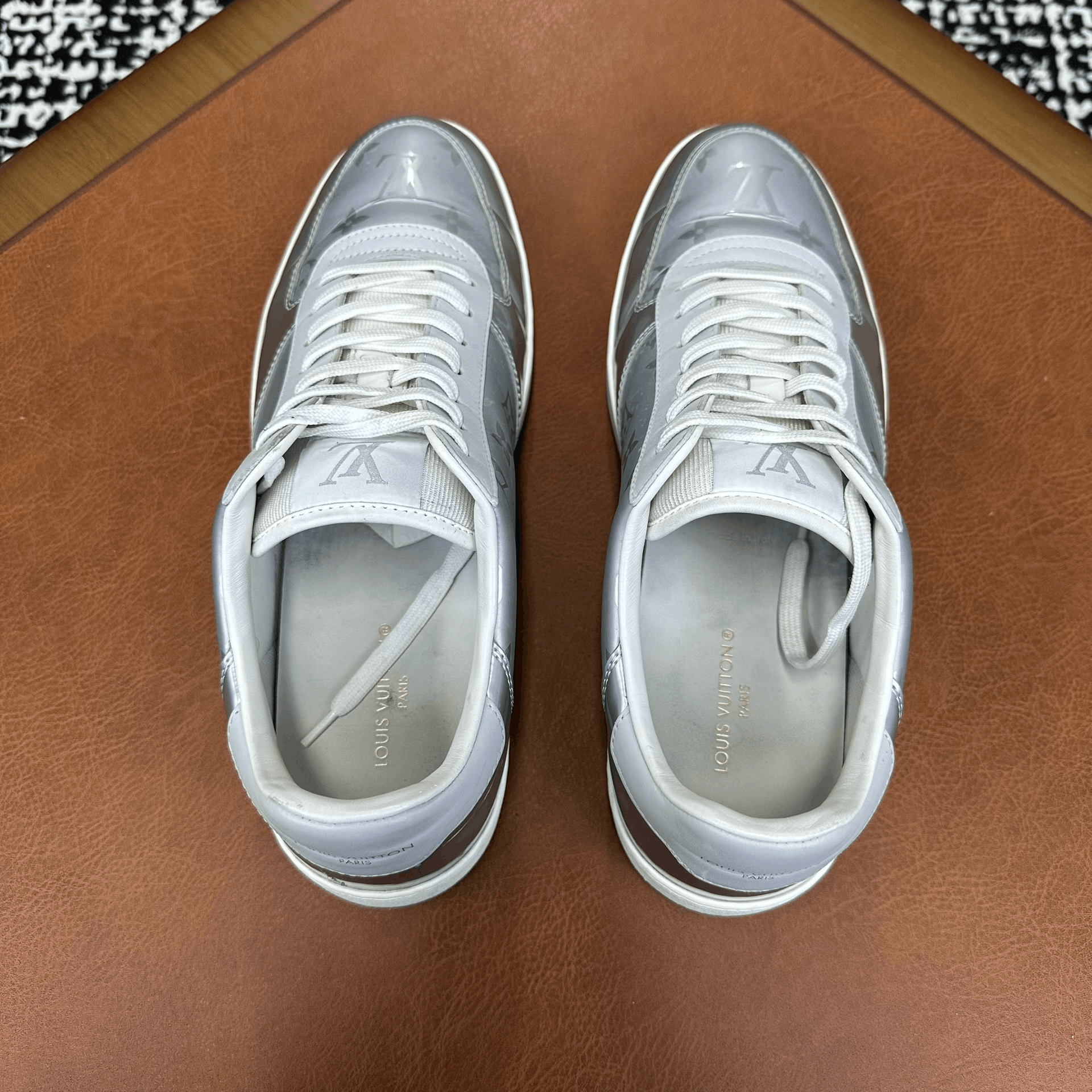 Louis Vuitton Louis Vuitton White Lowtop Sneakers 11 Men Size US 11 / EU 44 - 3 Thumbnail