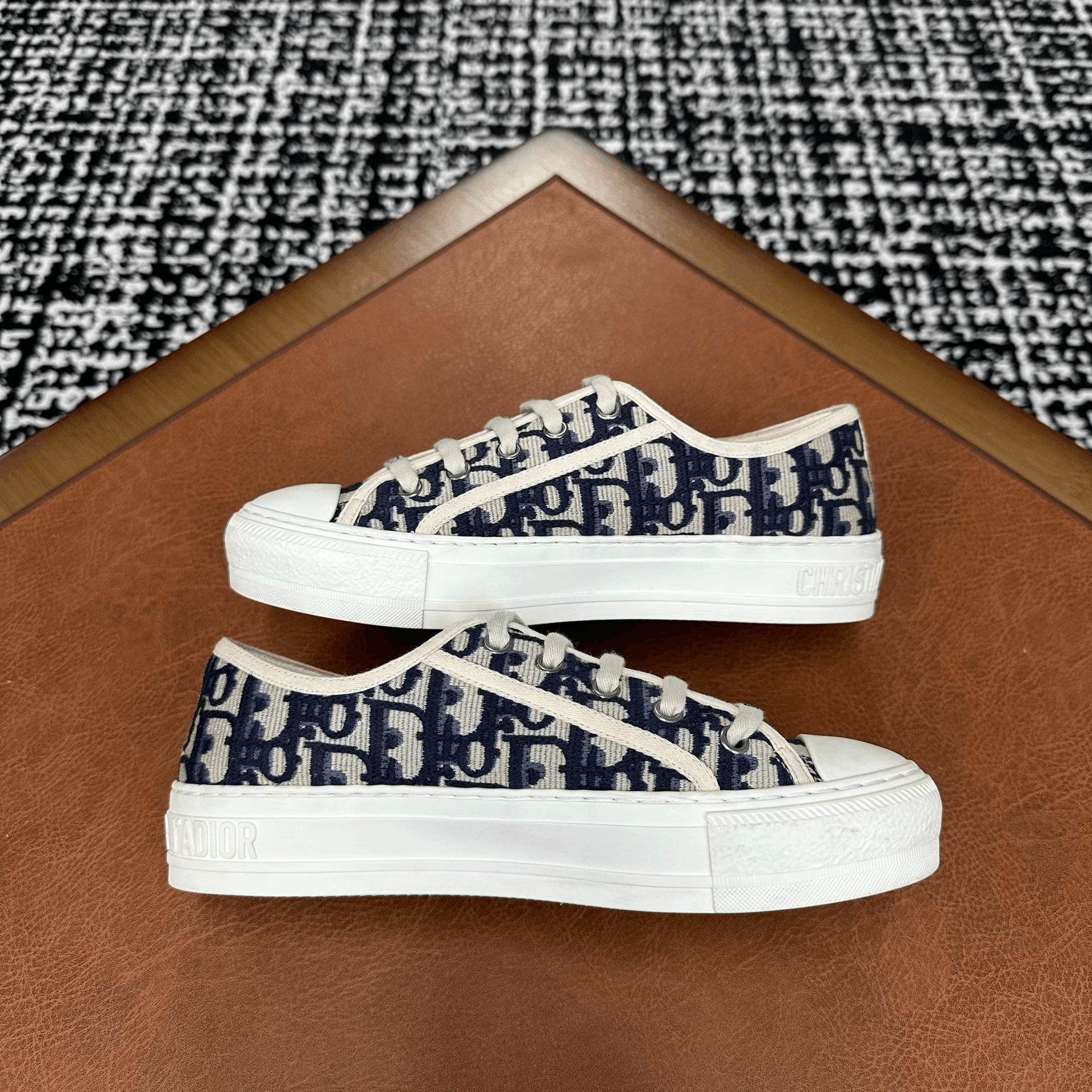 Dior Dior Blue Lowtop Sneakers it_36-5 Women Size US 6.5 / IT 36.5 - 8 Thumbnail