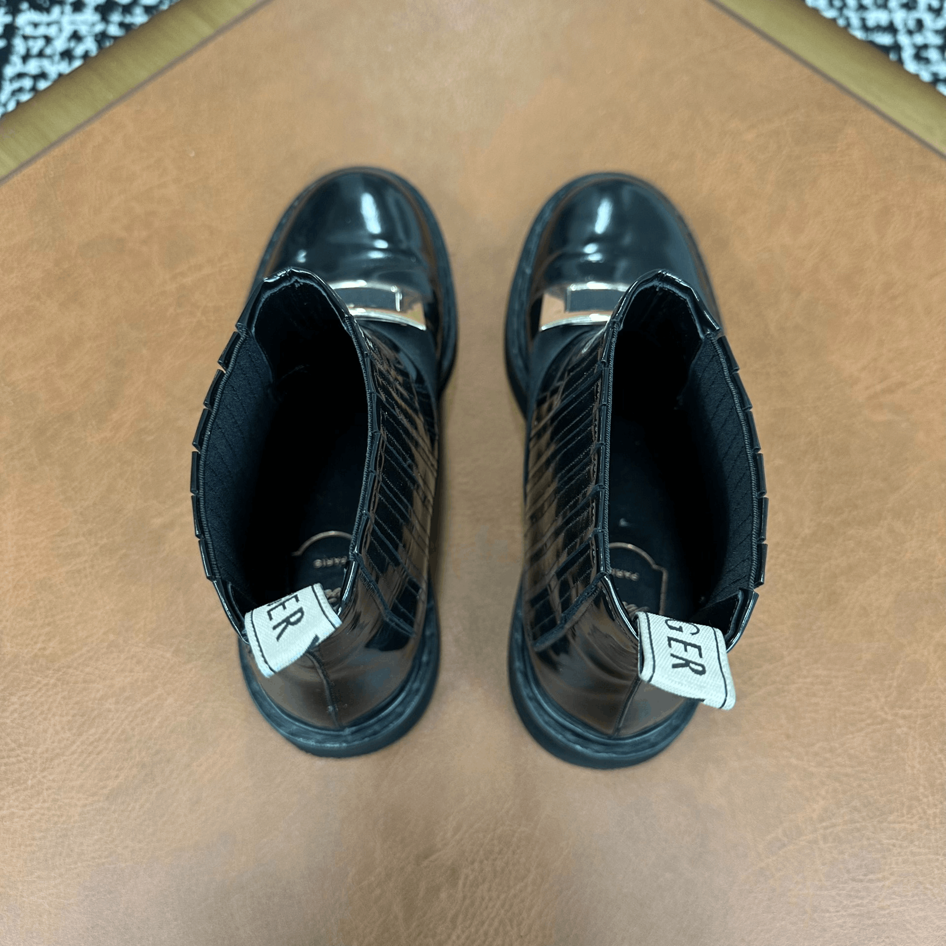 Roger Vivier Roger Vivier Retro Black Boots it_38 Women Size US 8 / IT 38 - 5 Thumbnail