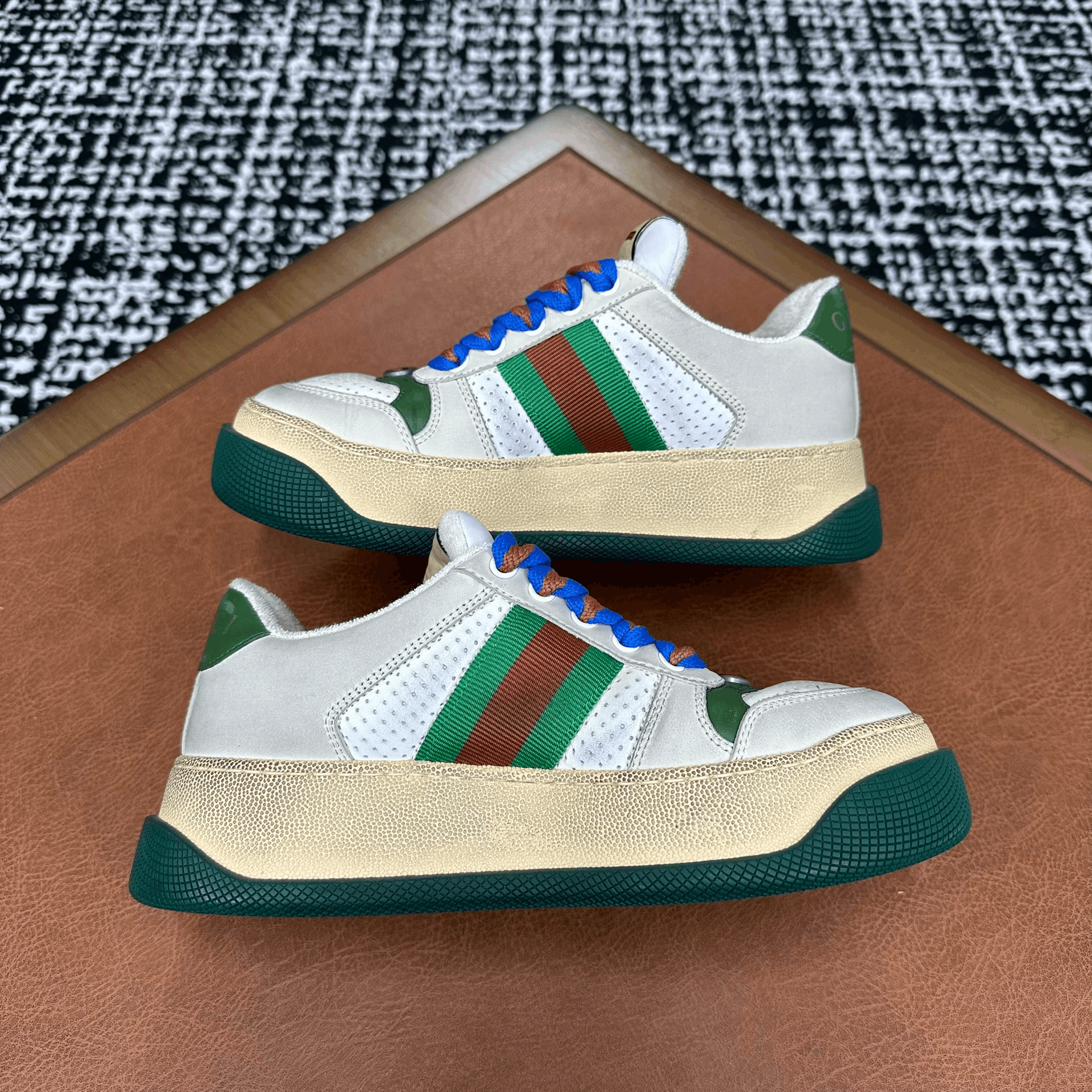 Gucci Gucci Leather Green Lowtop Sneakers it_36 Women Size US 6 / IT 36 - 8 Thumbnail