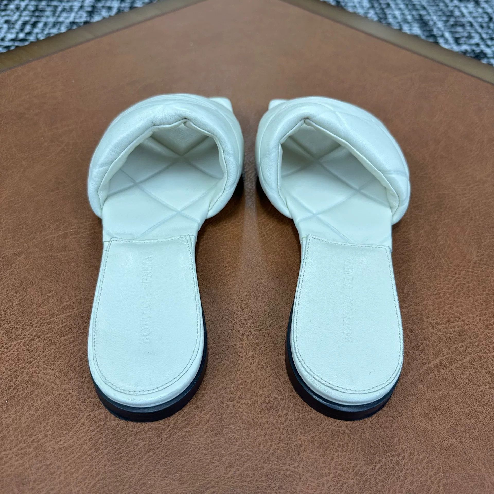 Bottega Veneta Bottega Veneta White Sandals it_37-5 Women Size US 7.5 / IT 37.5 - 4 Thumbnail