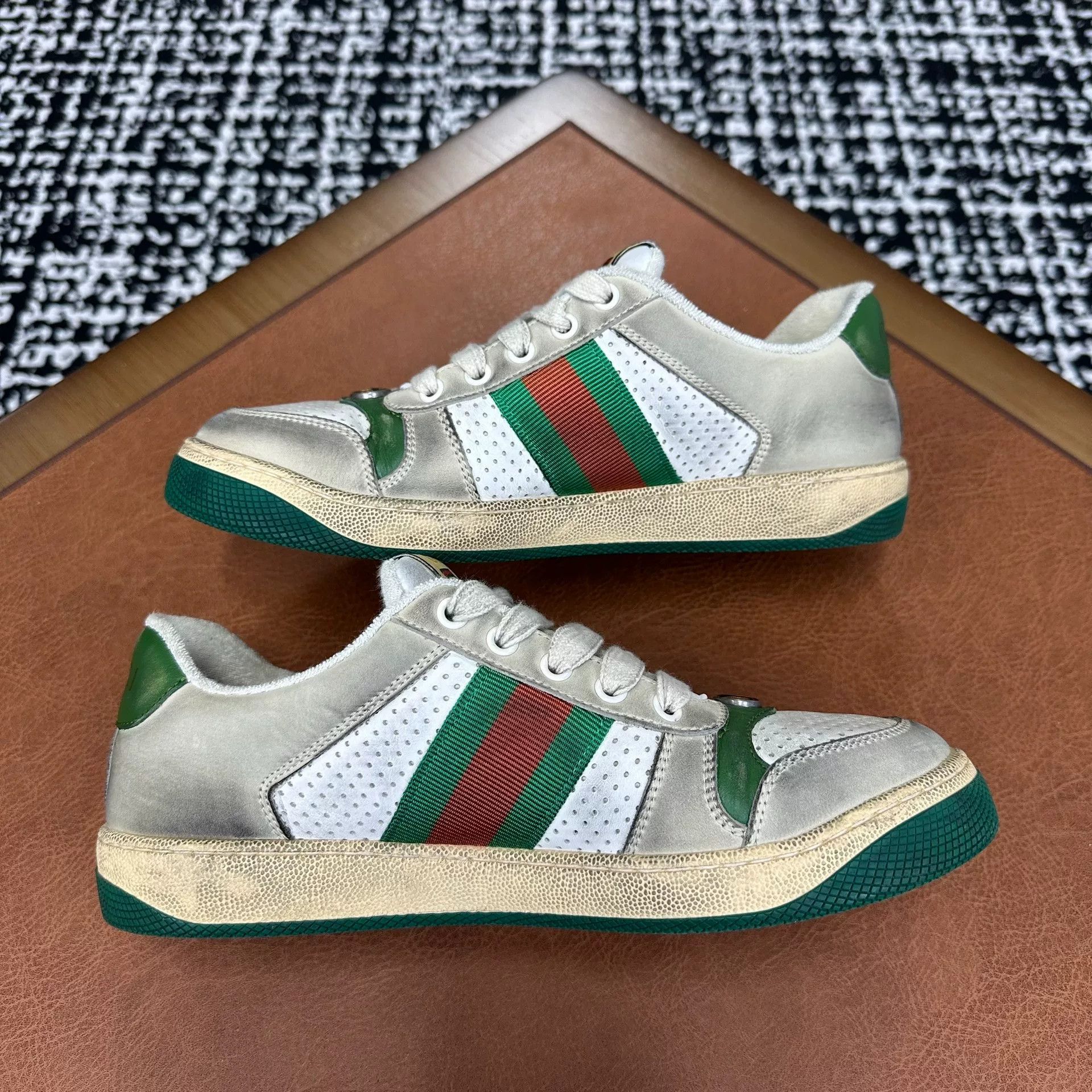 Gucci Gucci Green Lowtop Sneakers it_38 Women Size US 8 / IT 38 - 7 Thumbnail