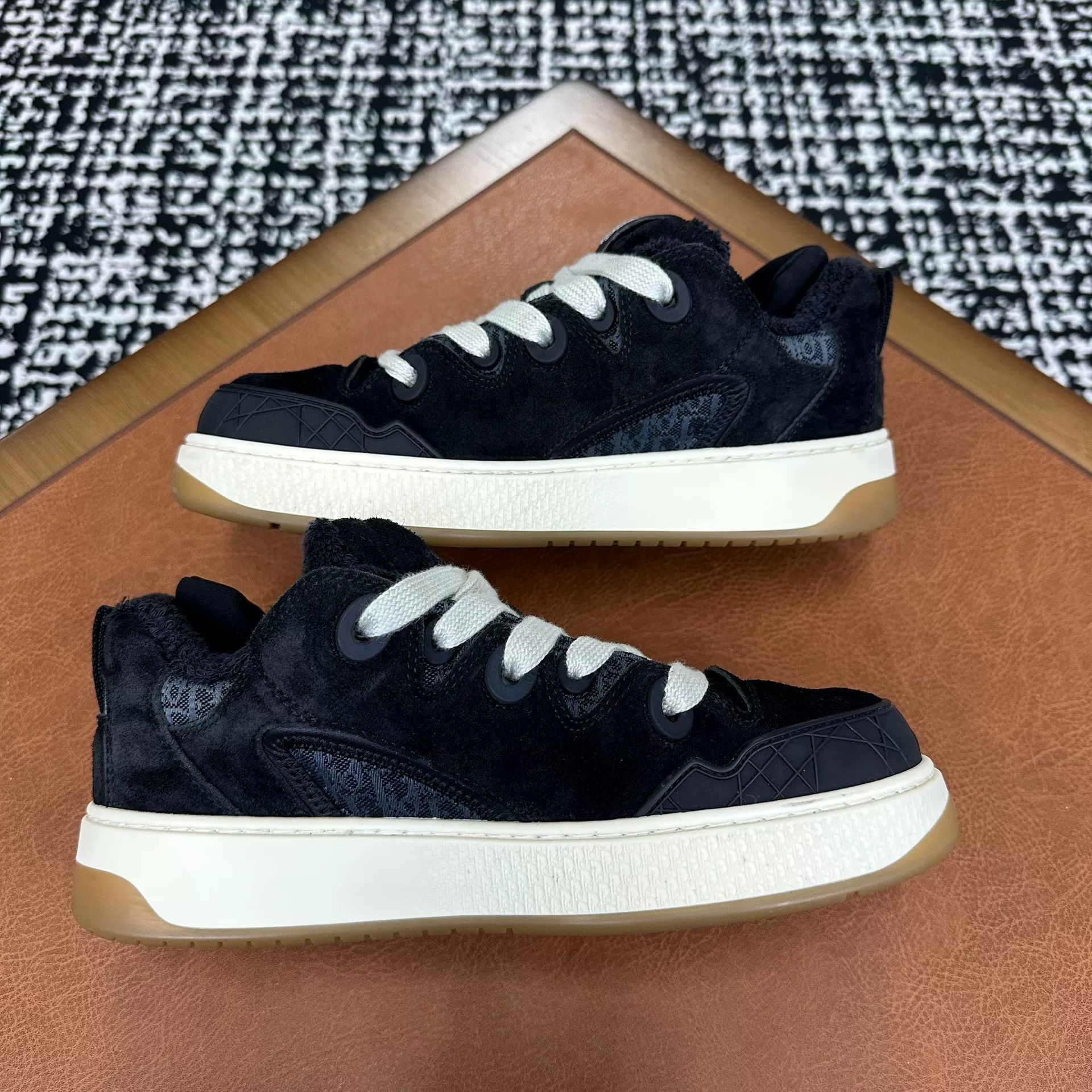 Dior Dior Black Lowtop Sneakers 6 Men Size US 6 / EU 39 - 7 Thumbnail