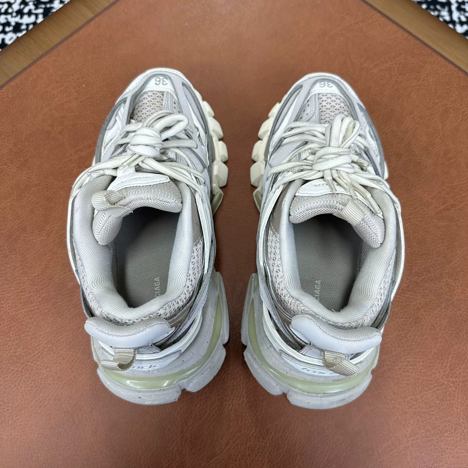Balenciaga Balenciaga Brown Lowtop Sneakers it_36 Women Size US 6 / IT 36 - 3 Thumbnail