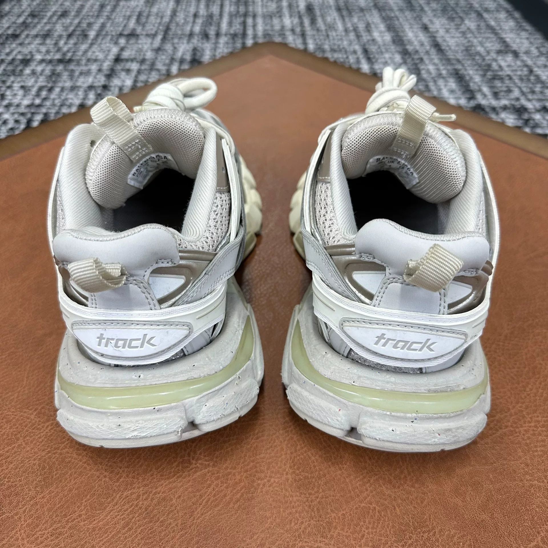 Balenciaga Balenciaga Brown Lowtop Sneakers it_36 Women Size US 6 / IT 36 - 4 Thumbnail