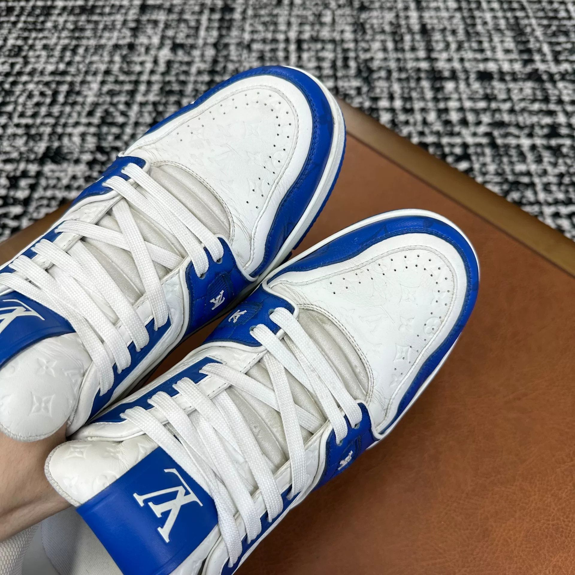 Louis Vuitton Louis Vuitton Training Blue Lowtop Sneakers 9 Men Size US 9 / EU 42 - 4 Thumbnail
