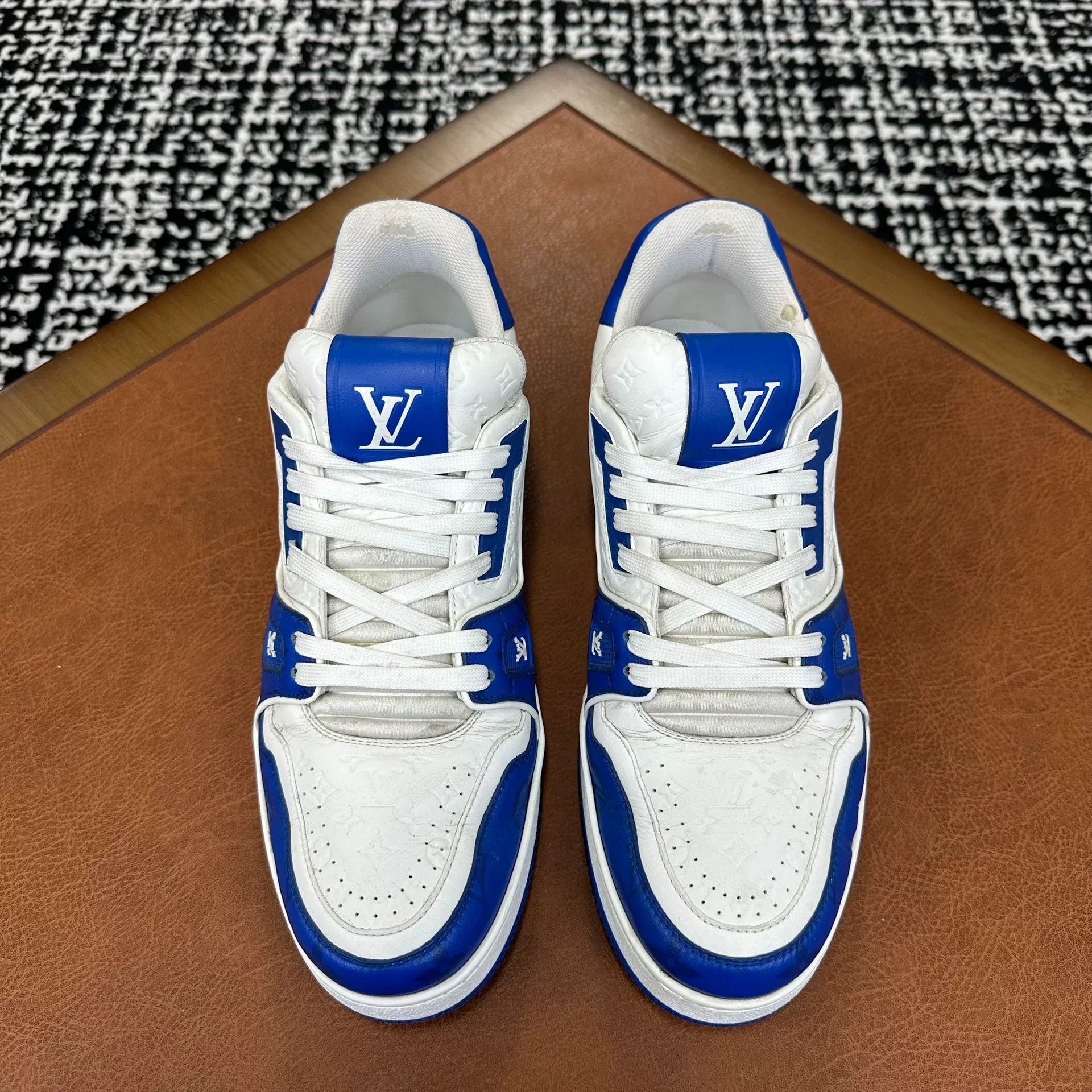 Louis Vuitton Louis Vuitton Training Blue Lowtop Sneakers 9 Men Size US 9 / EU 42 - 2 Thumbnail