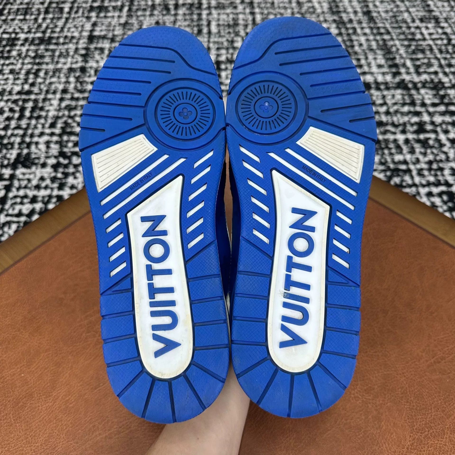 Louis Vuitton Louis Vuitton Training Blue Lowtop Sneakers 9 Men Size US 9 / EU 42 - 9 Thumbnail