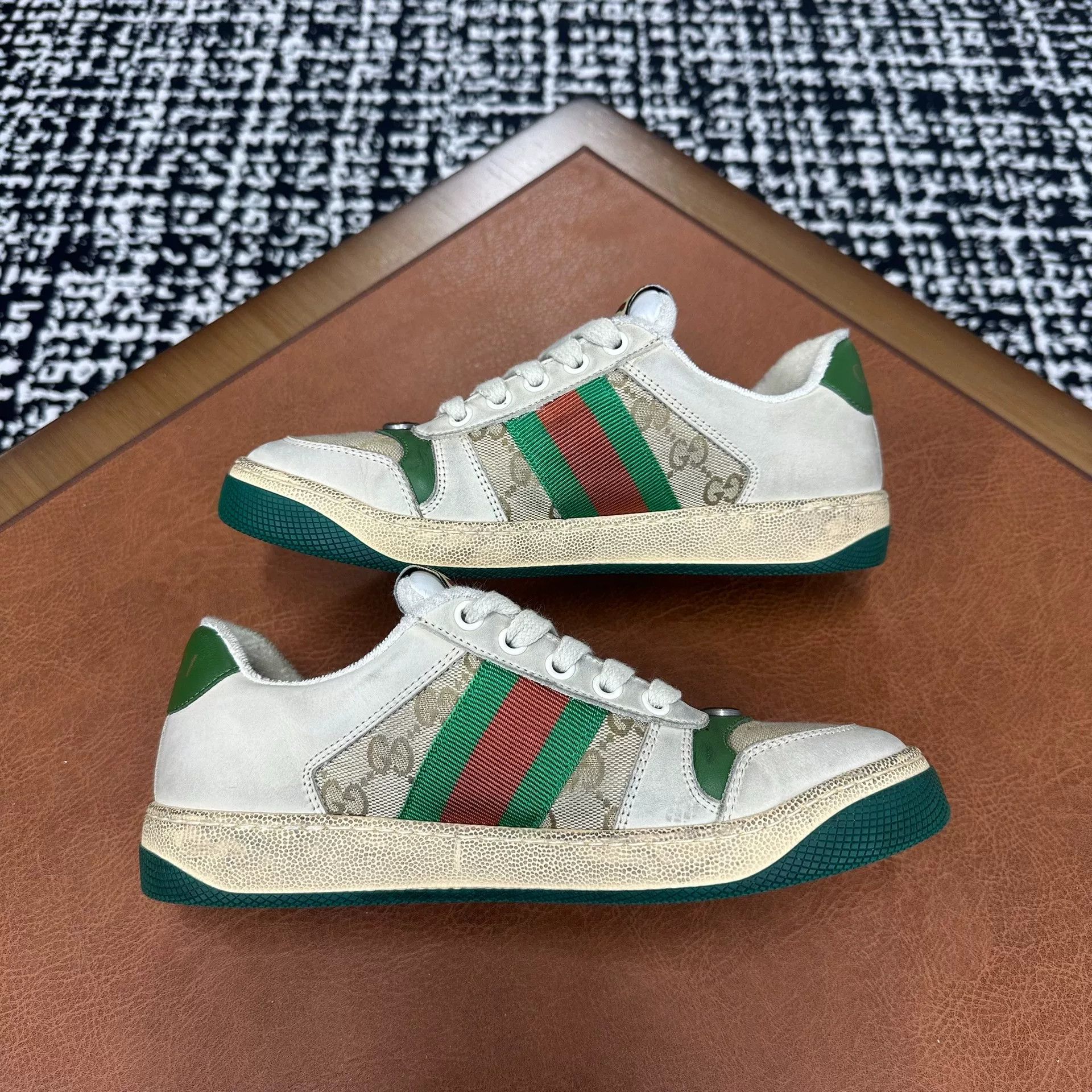Gucci Gucci Canvas Green Lowtop Sneakers it_36-5 Women Size US 6.5 / IT 36.5 - 6 Thumbnail