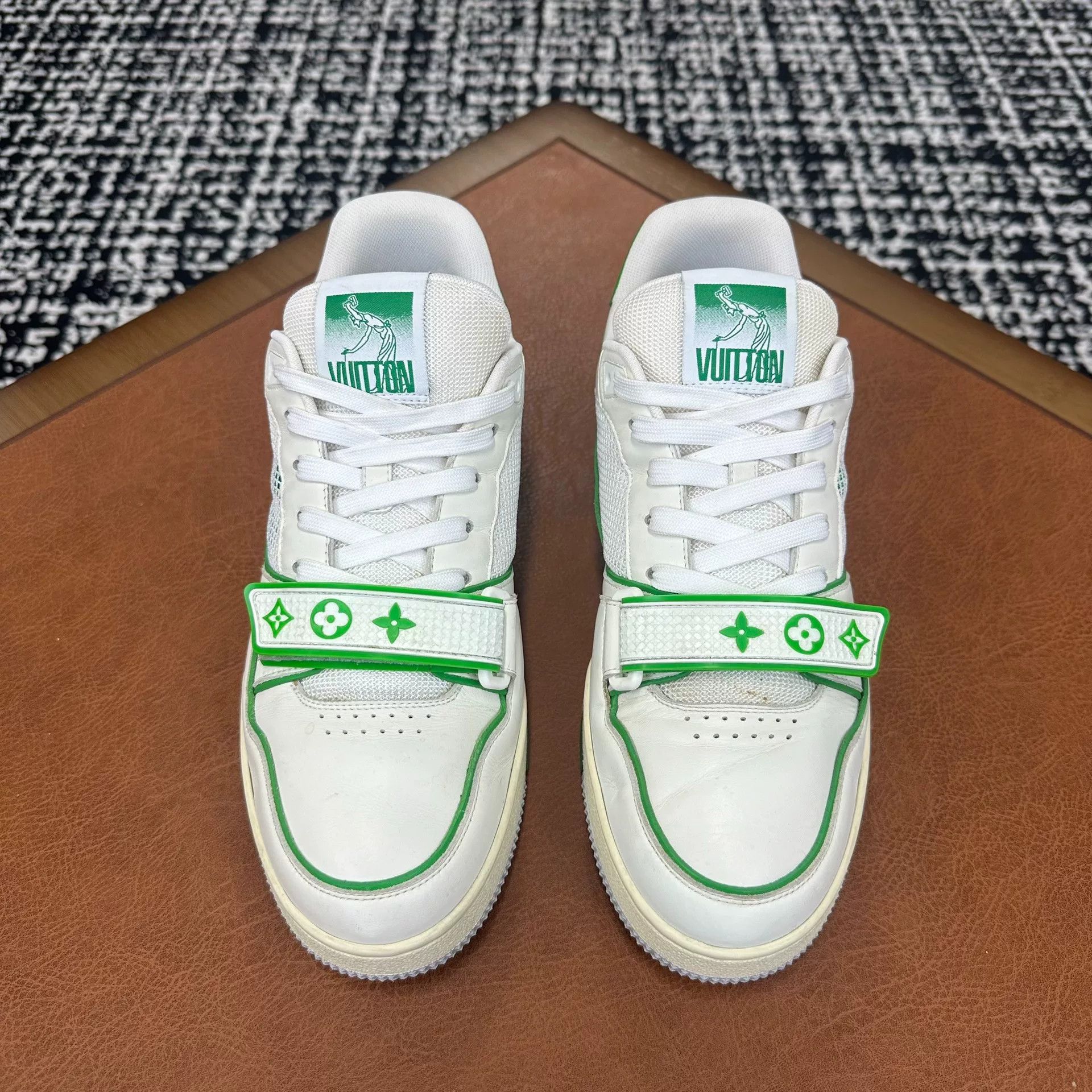 Louis Vuitton Louis Vuitton Training Graphic Green Lowtop Sneakers 8 Men Size US 8 / EU 41 - 2 Thumbnail