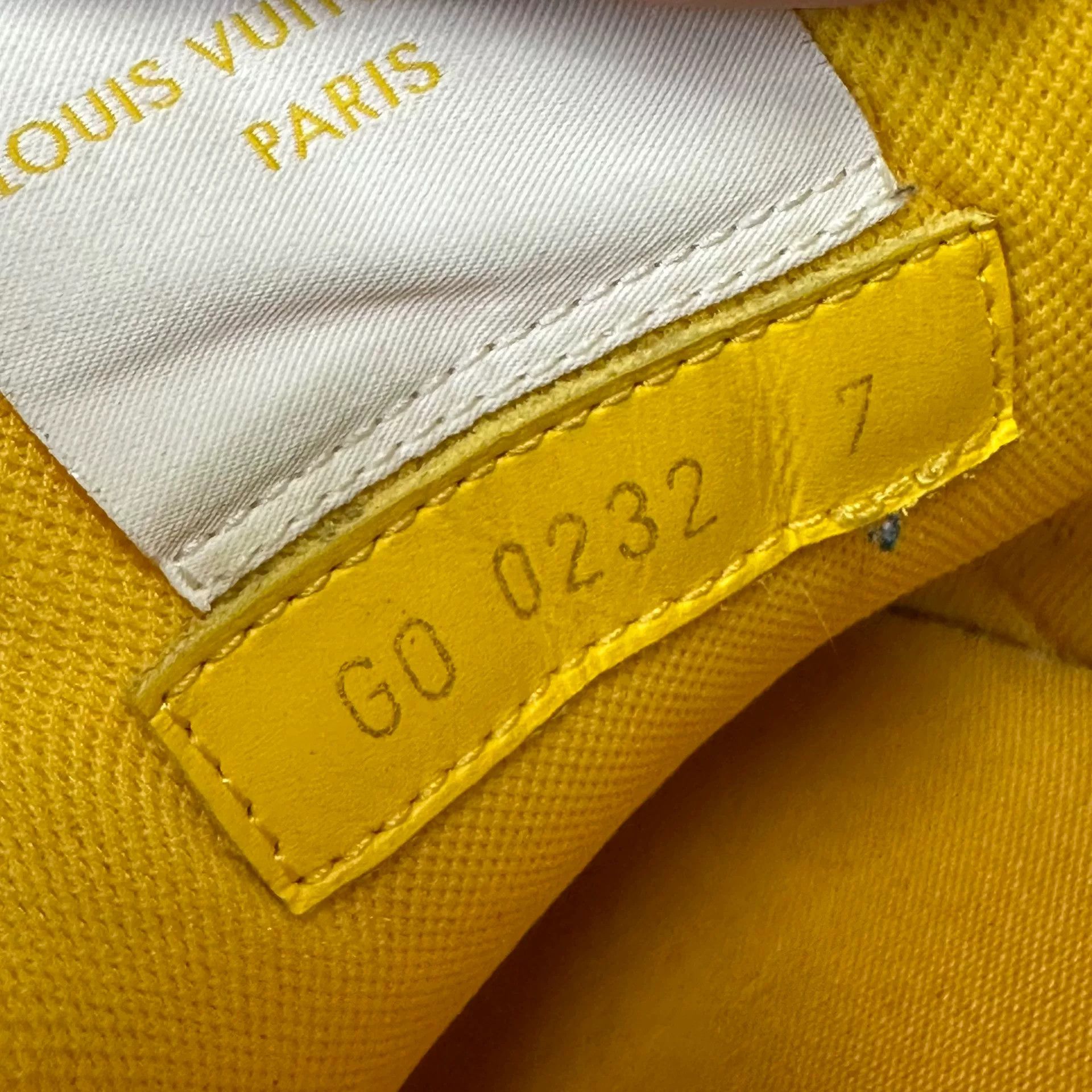 Louis Vuitton Louis Vuitton Training Yellow Lowtop Sneakers 8 Men Size US 8 / EU 41 - 9 Thumbnail