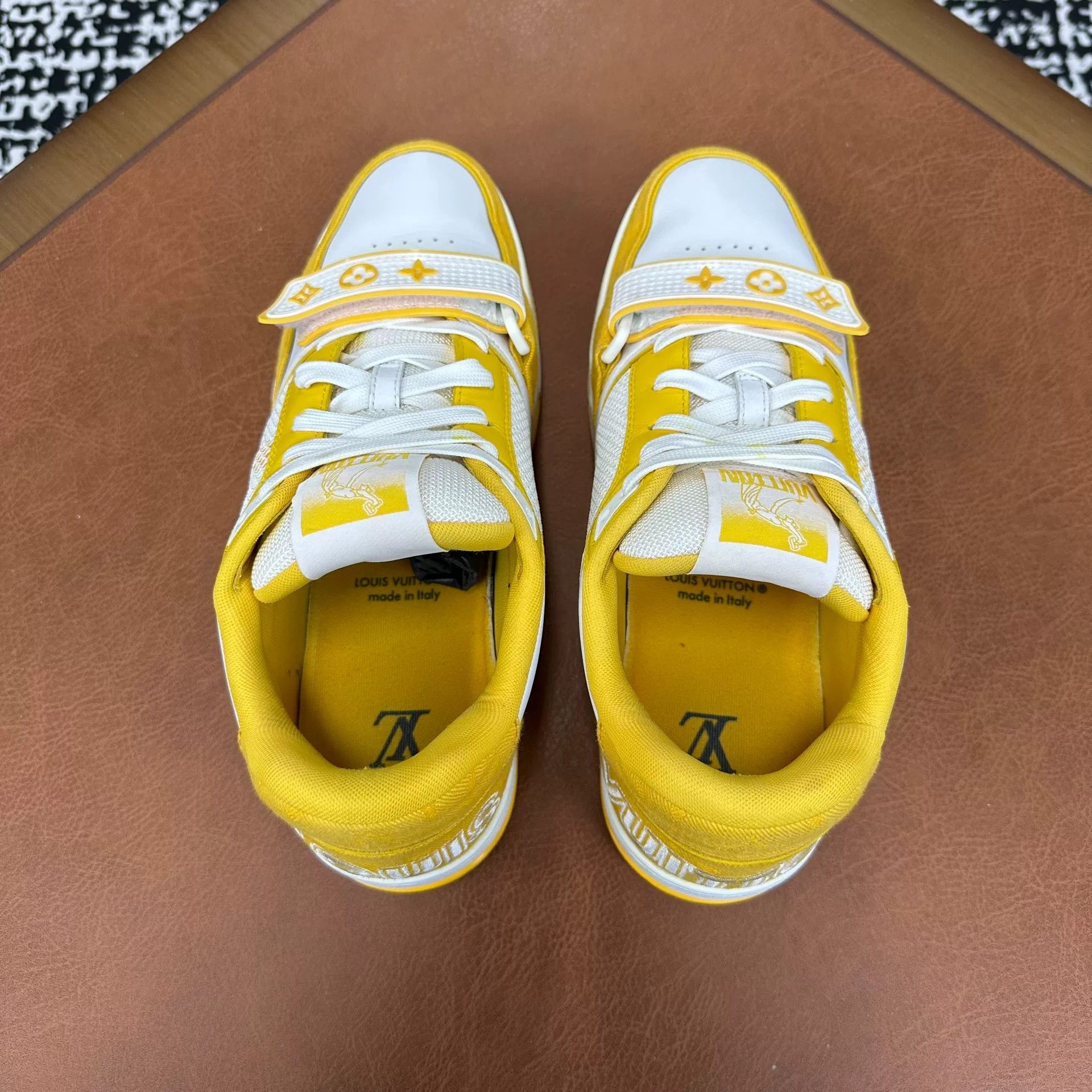 Louis Vuitton Louis Vuitton Training Yellow Lowtop Sneakers 8 Men Size US 8 / EU 41 - 3 Thumbnail