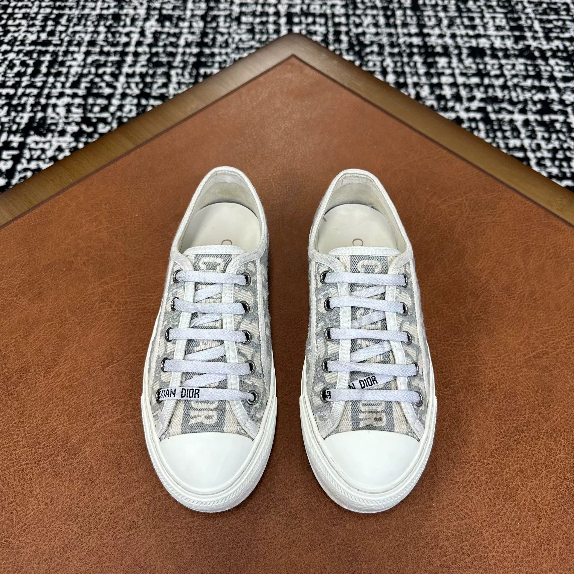 Dior Dior Cotton Gray Lowtop Sneakers it_35-5 Women Size US 5.5 / IT 35.5 - 2 Thumbnail