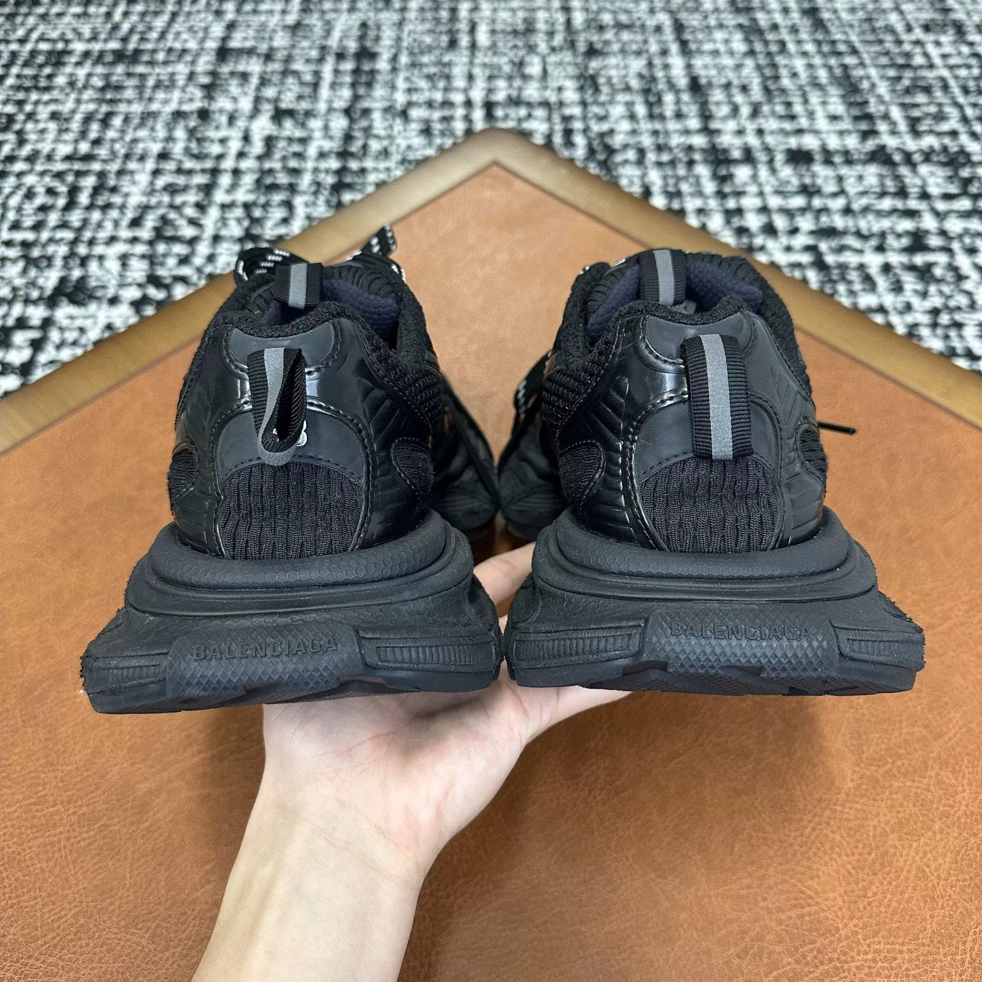 Balenciaga Balenciaga Mesh Black Lowtop Sneakers it_38 Women Size US 8 / IT 38 - 3 Thumbnail
