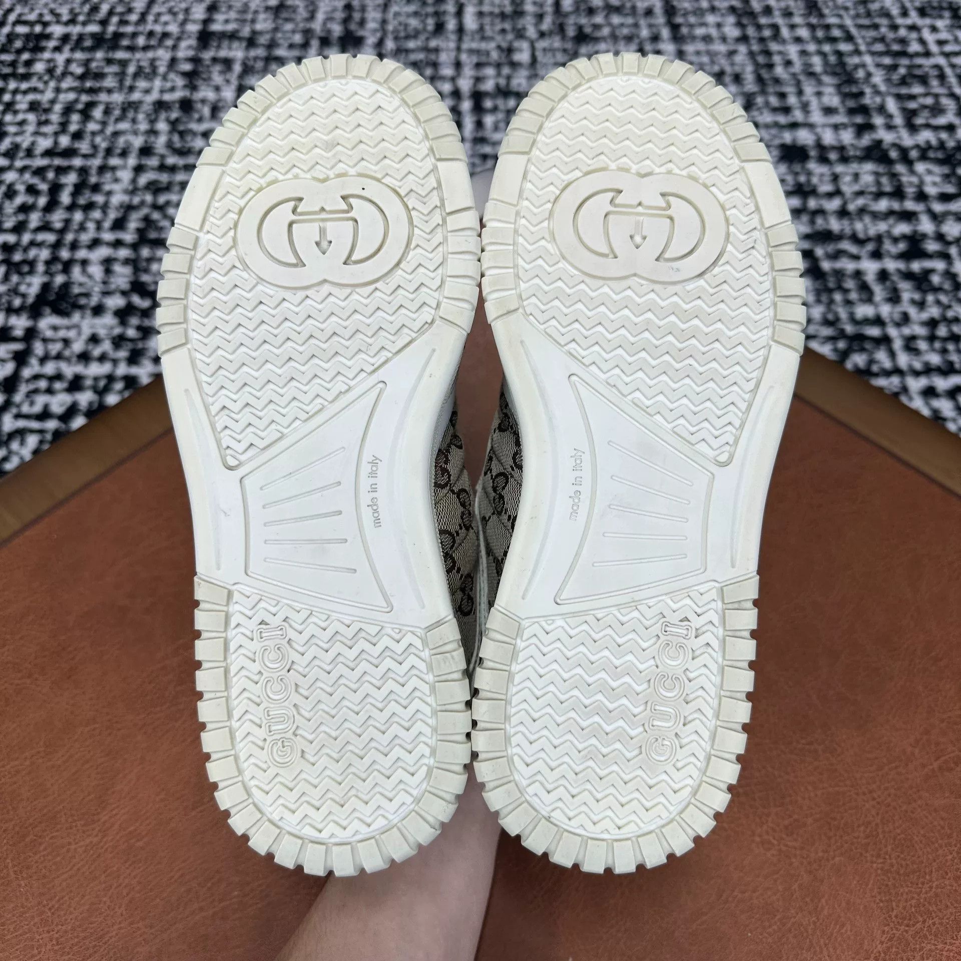 Gucci Gucci Leather White Lowtop Sneakers it_36 Women Size US 6 / IT 36 - 8 Thumbnail