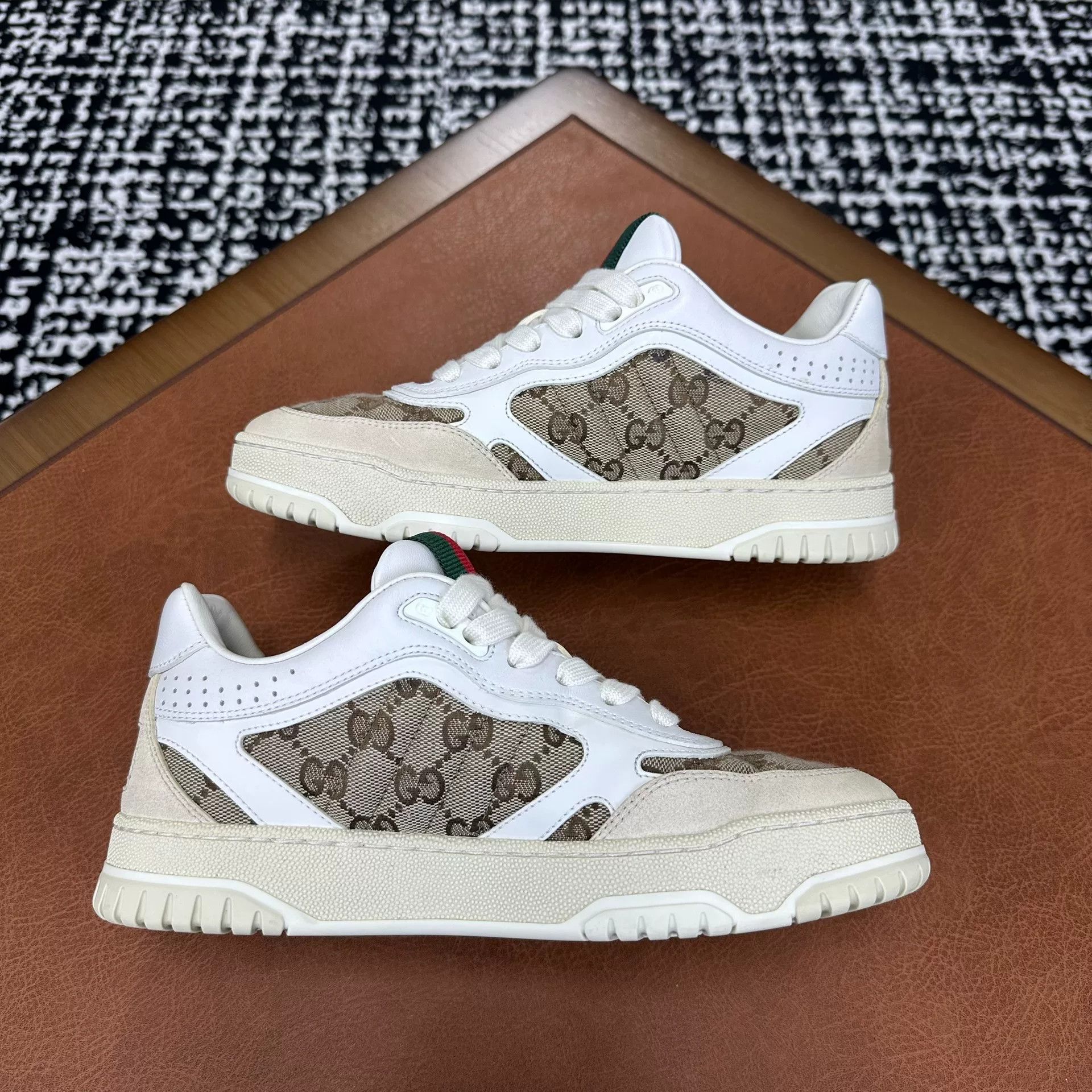 Gucci Gucci Leather White Lowtop Sneakers it_36 Women Size US 6 / IT 36 - 7 Thumbnail