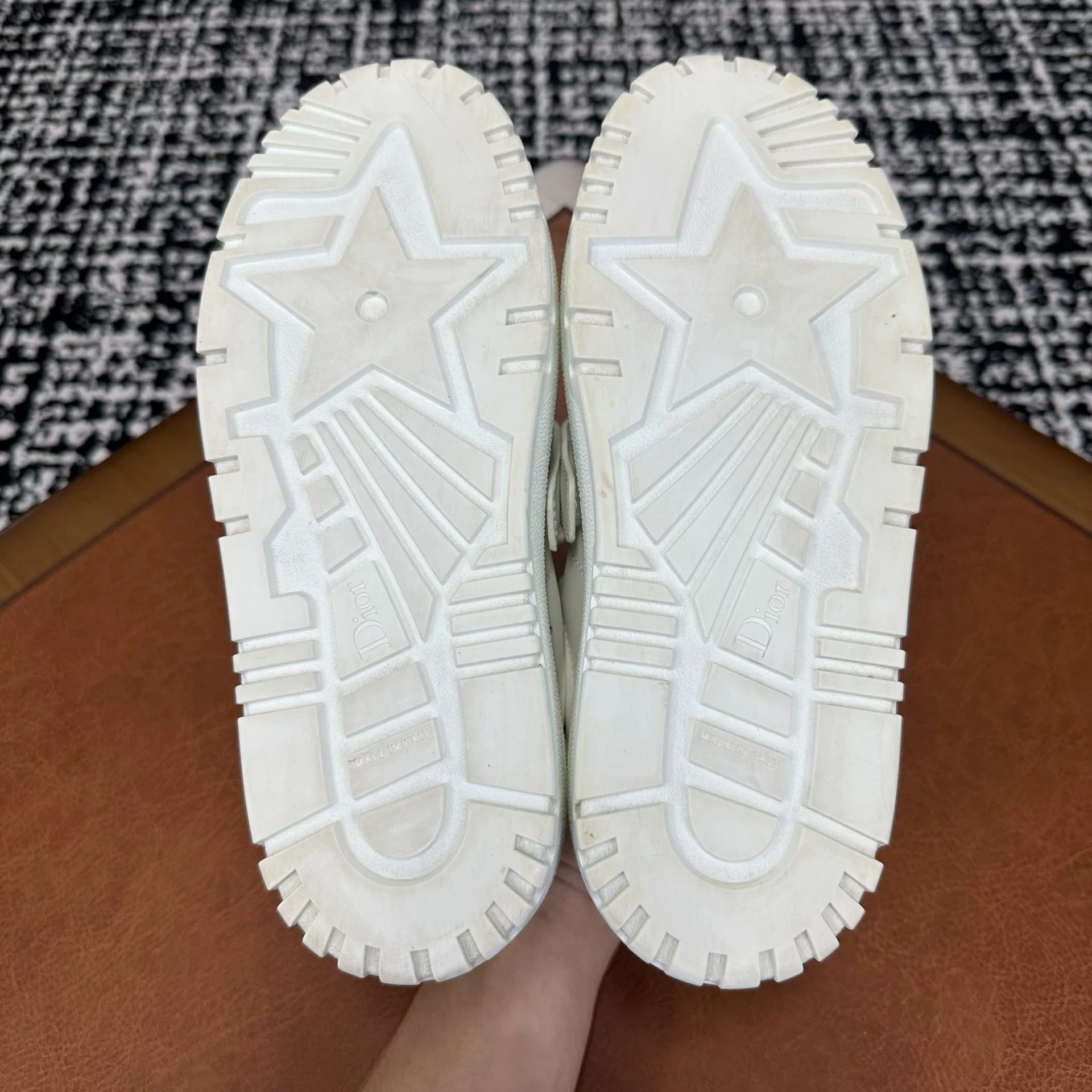 Dior Dior White Lowtop Sneakers it_36-5 Women Size US 6.5 / IT 36.5 - 7 Thumbnail