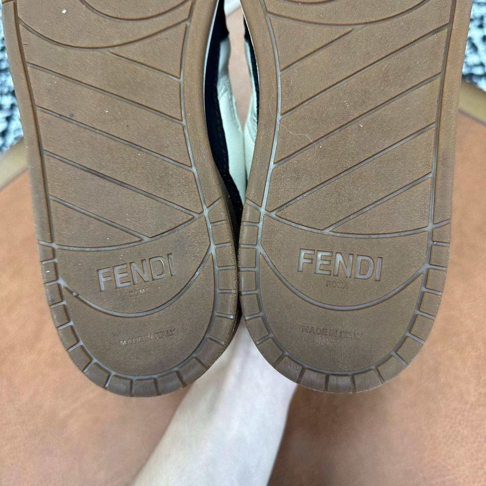 Fendi Fendi Casual Black Lowtop Sneakers it_37 Women Size US 7 / IT 37 - 8 Thumbnail