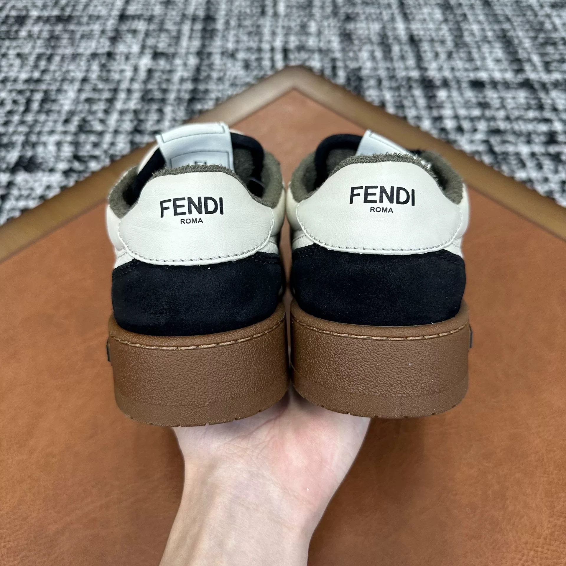 Fendi Fendi Casual Black Lowtop Sneakers it_37 Women Size US 7 / IT 37 - 4 Thumbnail