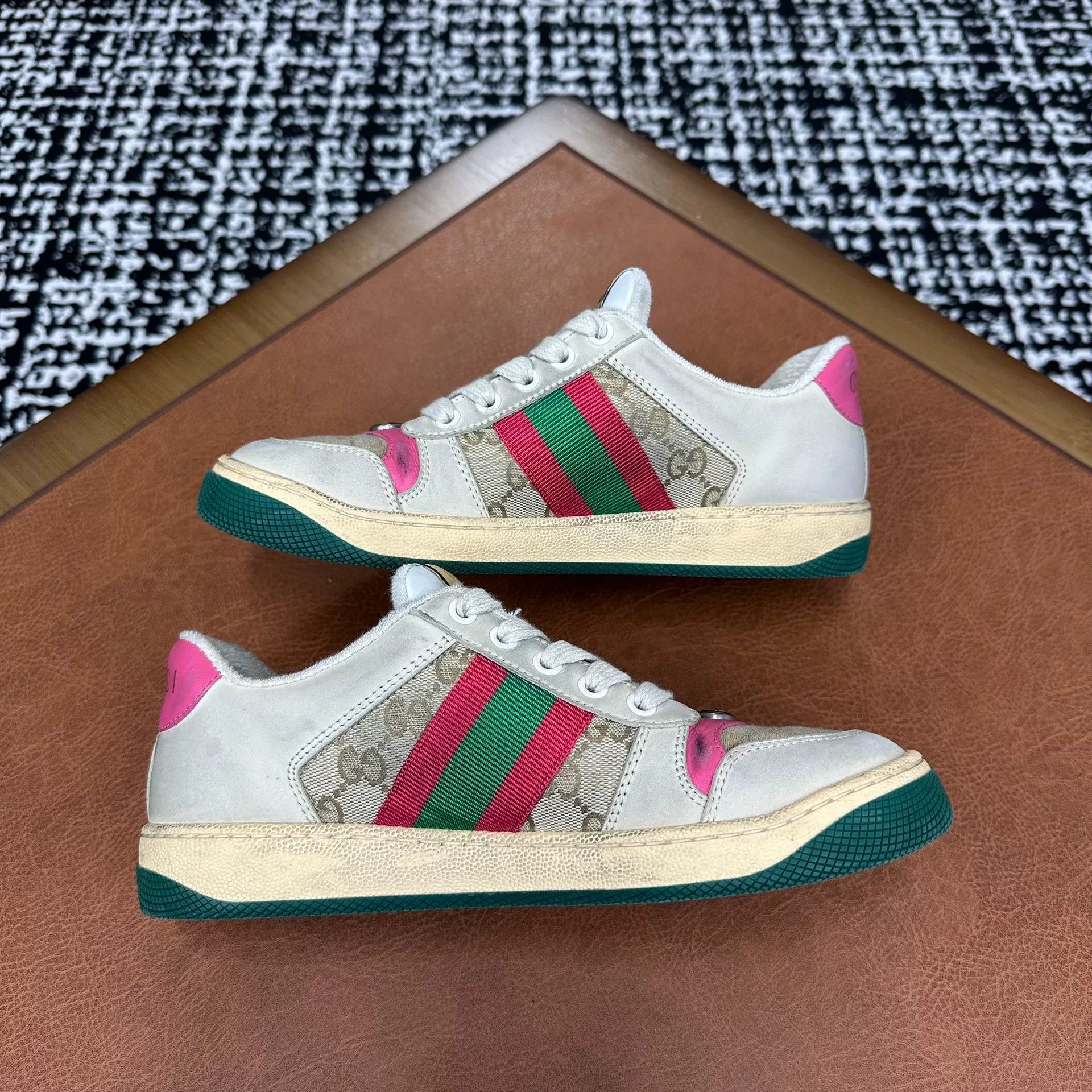 Gucci Gucci Leather Lowtop Sneakers it_36-5 Women Size US 6.5 / IT 36.5 - 6 Thumbnail
