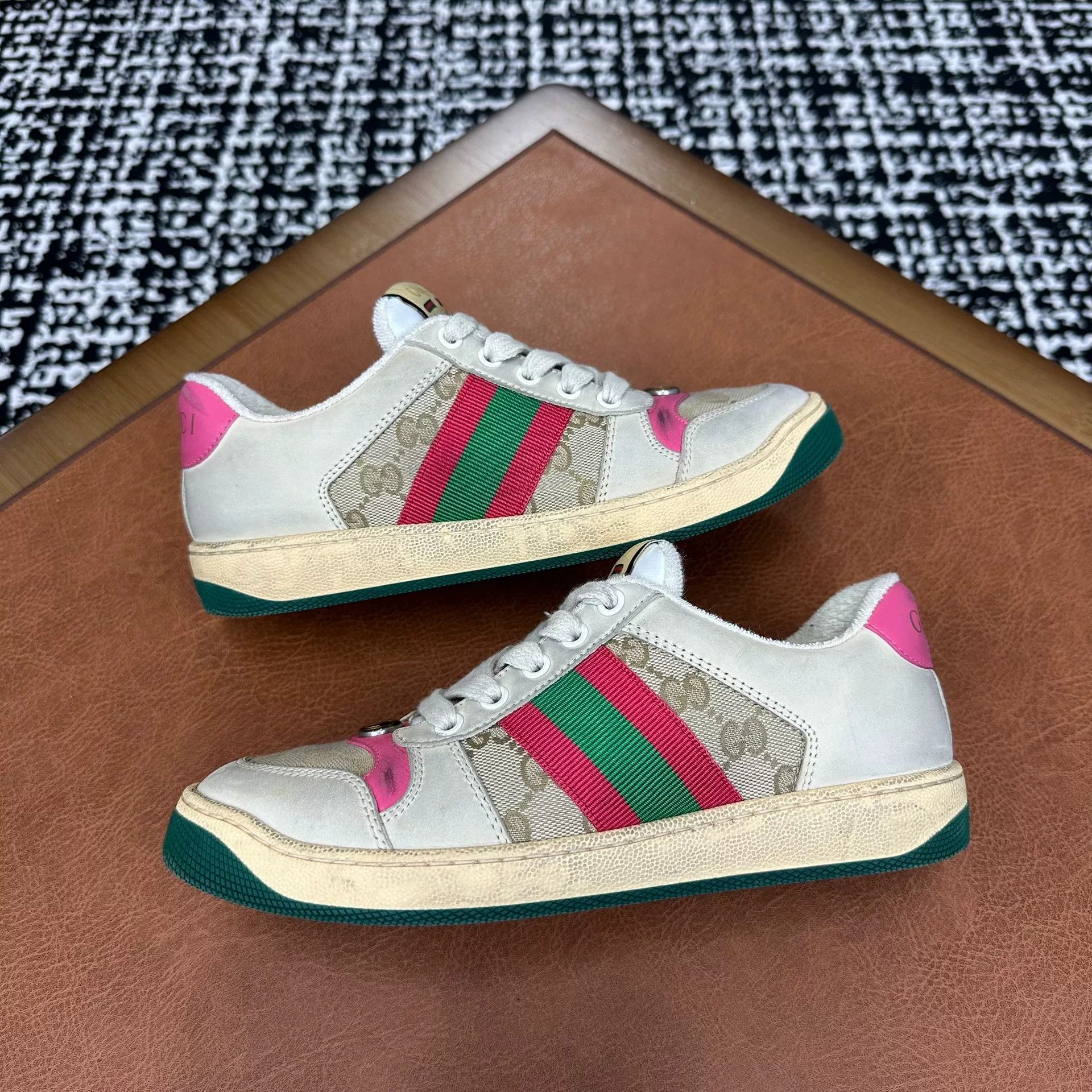 Gucci Gucci Leather Lowtop Sneakers it_36-5 Women Size US 6.5 / IT 36.5 - 5 Thumbnail
