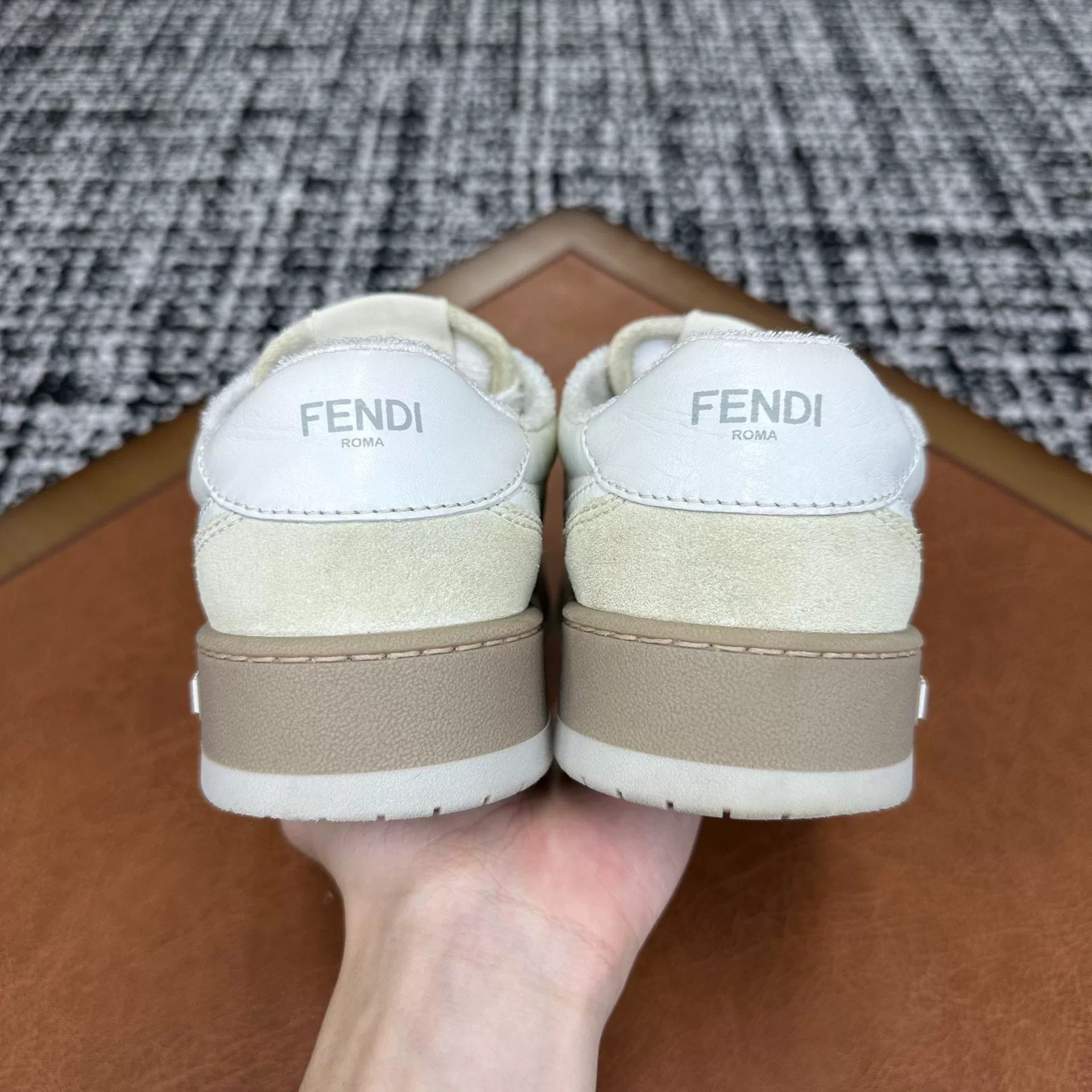 Fendi Fendi Casual White Lowtop Sneakers it_36 Women Size US 6 / IT 36 - 4 Thumbnail