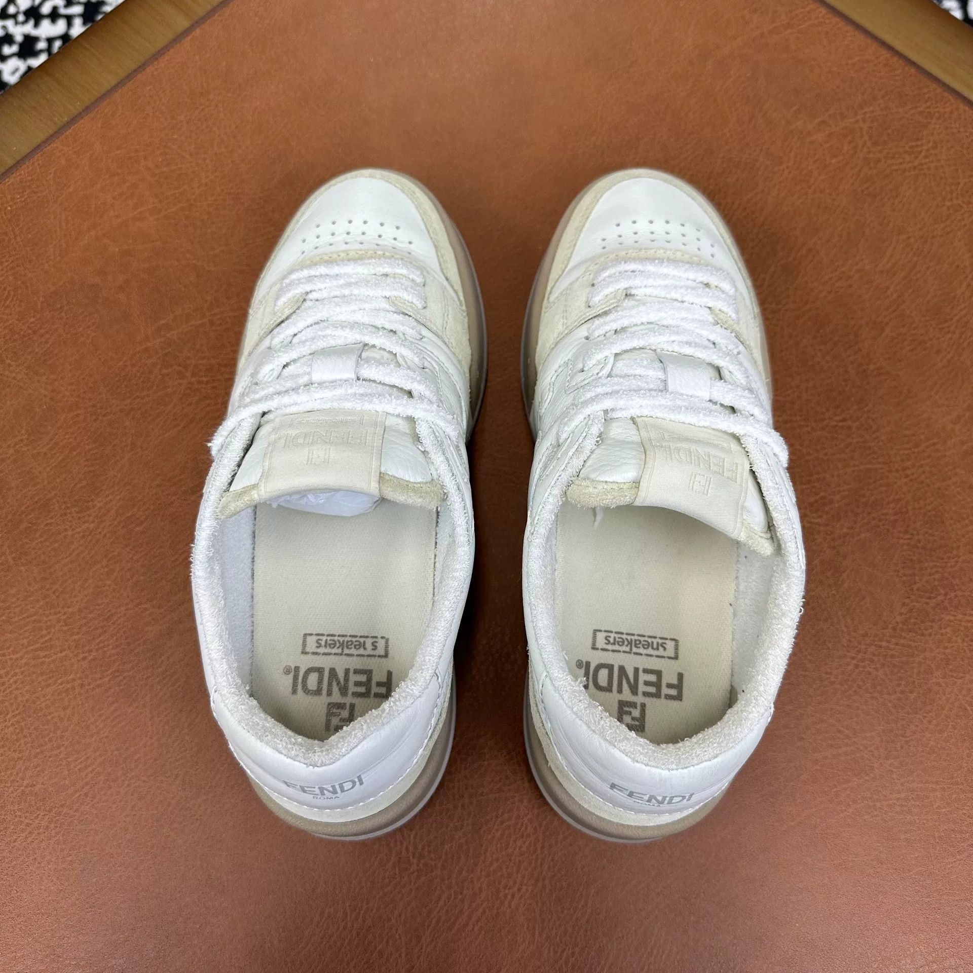 Fendi Fendi Casual White Lowtop Sneakers it_36 Women Size US 6 / IT 36 - 3 Thumbnail