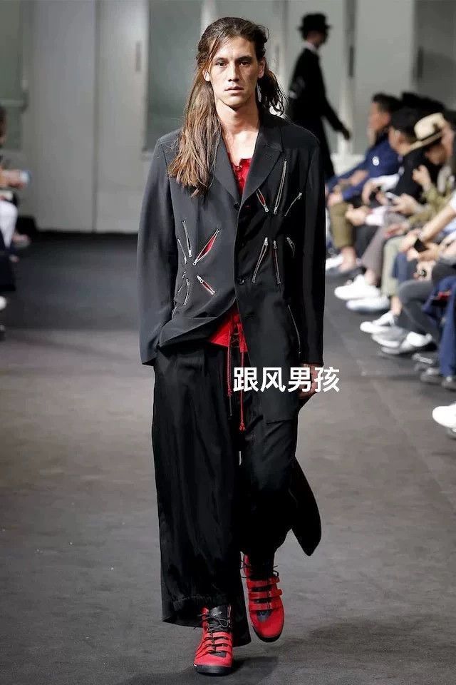Yohji Yamamoto Black Structured Jacket with Zipper Details - Size M Size US M / EU 48-50 / 2 - 3 Thumbnail