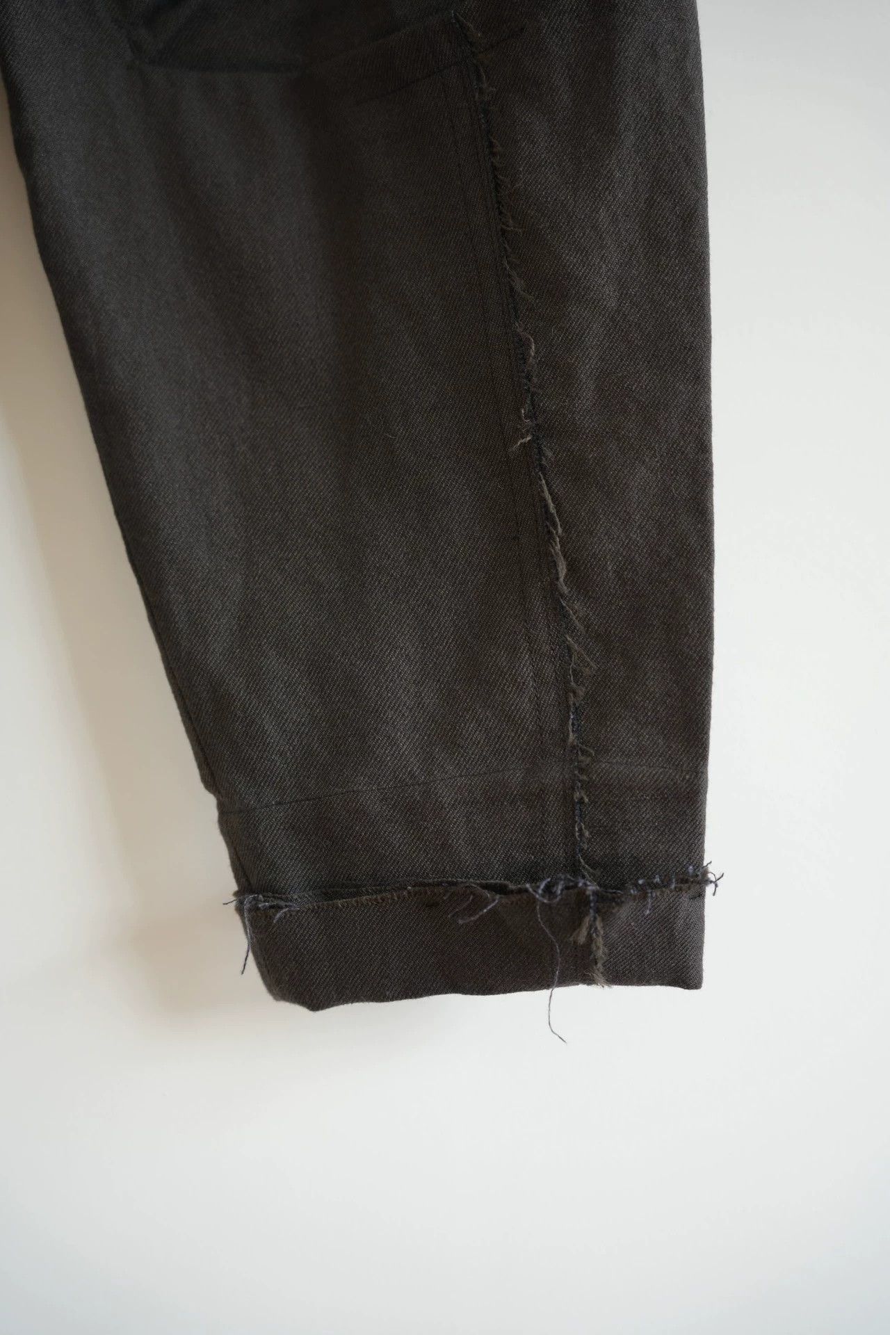 Ziggy Chen Black Casual Pants with Distressed Details Size 30 Size US 30 / EU 46 - 6 Thumbnail