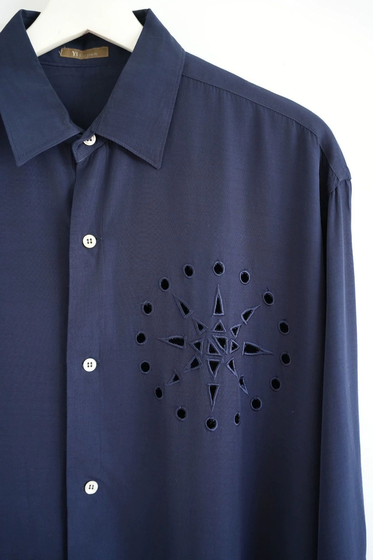 Yohji Yamamoto Blue Long Sleeve Button-Up Shirt with Cutout Design Size US M / EU 48-50 / 2 - 4 Thumbnail