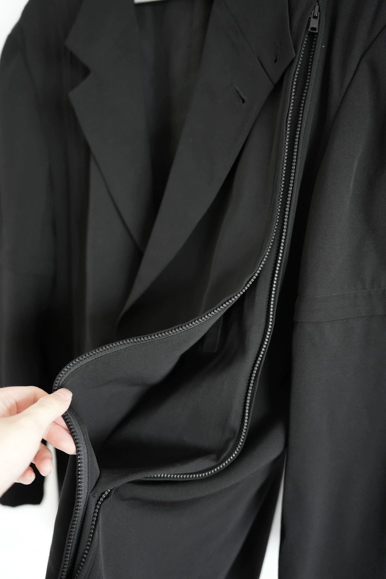 Yohji Yamamoto Black Blazer with Zip Accents Size US S / EU 44-46 / 1 - 4 Thumbnail